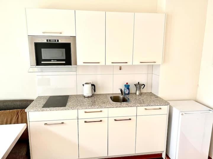 Apartment 2 Flats With Balcony - Hilda