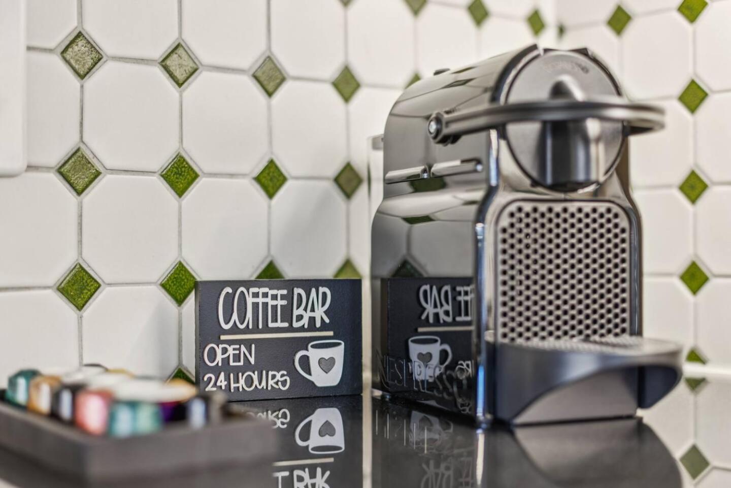 Old Town Penthouse Rooftop Terrace Ac Zurich