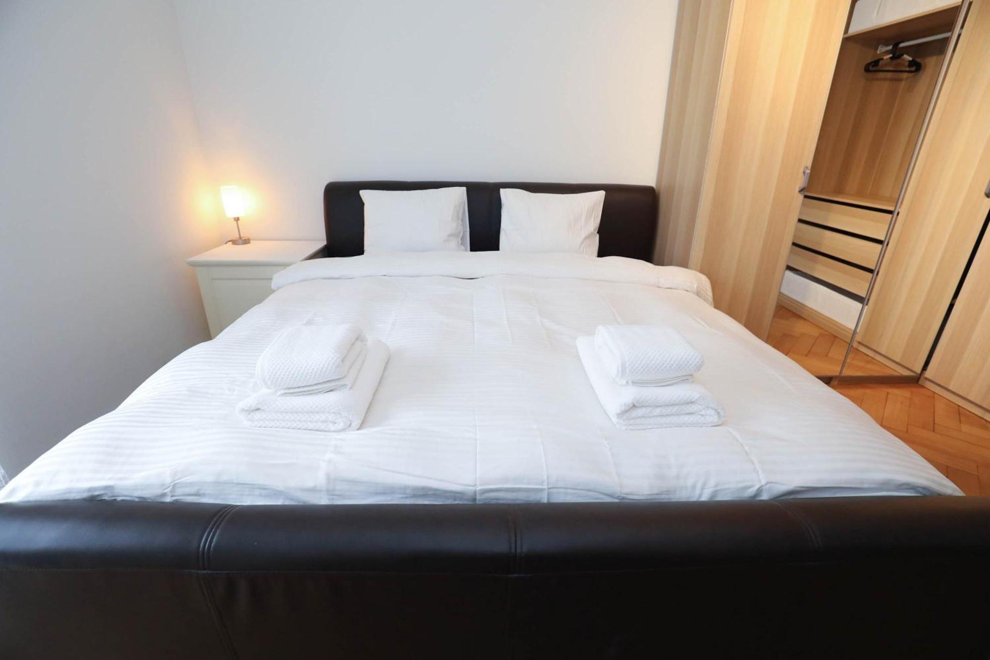 Steps From Sihlcity Free Parking Dining And Transit Apartment *