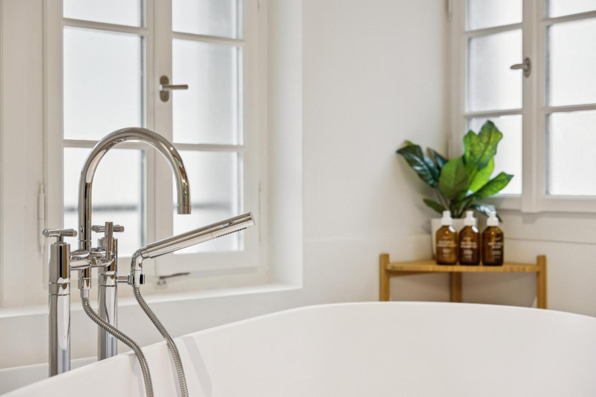 Old Town Diamond Penthouse Ac Private Rooftop Apartment Zurich