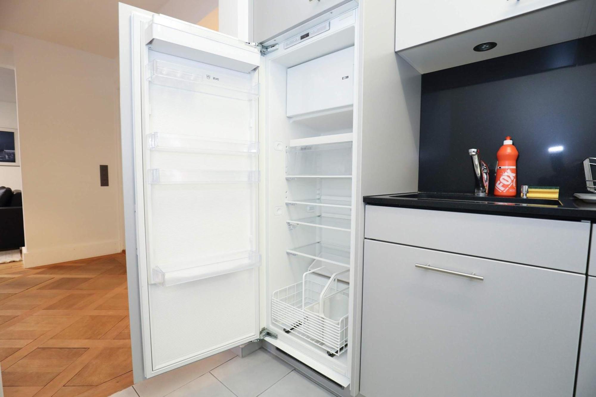 Steps From Sihlcity Free Parking Dining And Transit Apartment *