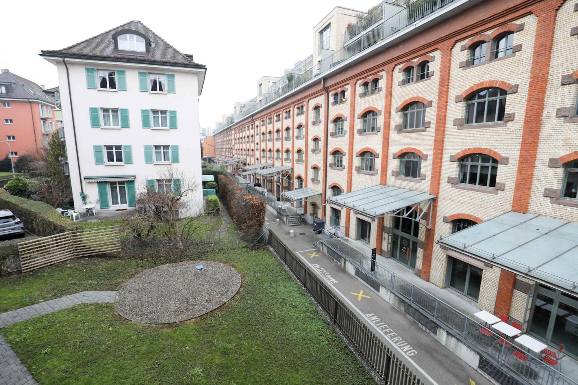 Steps From Sihlcity Free Parking Dining And Transit Apartment