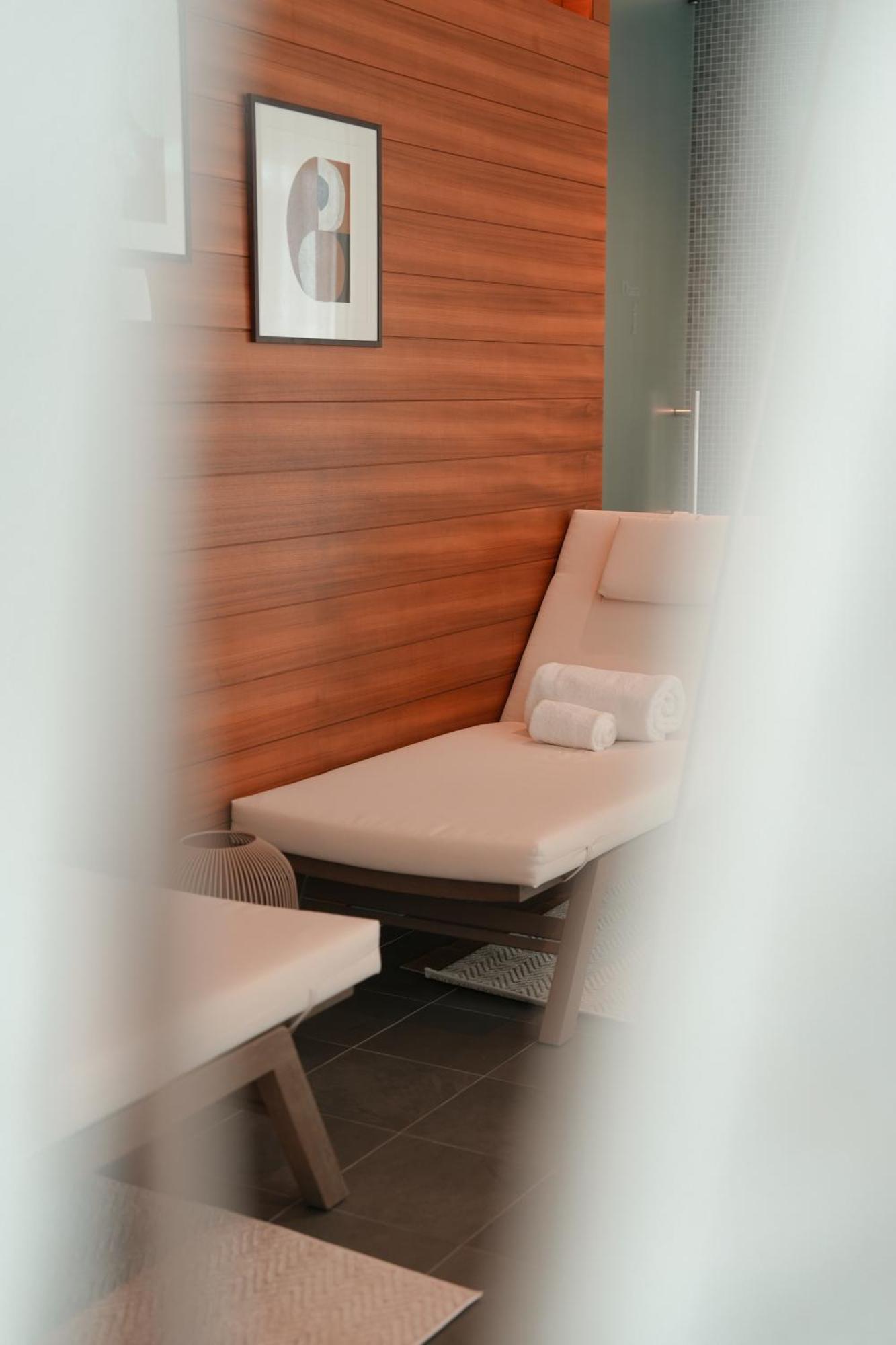 Park Hyatt - Center Luxury Hotel
