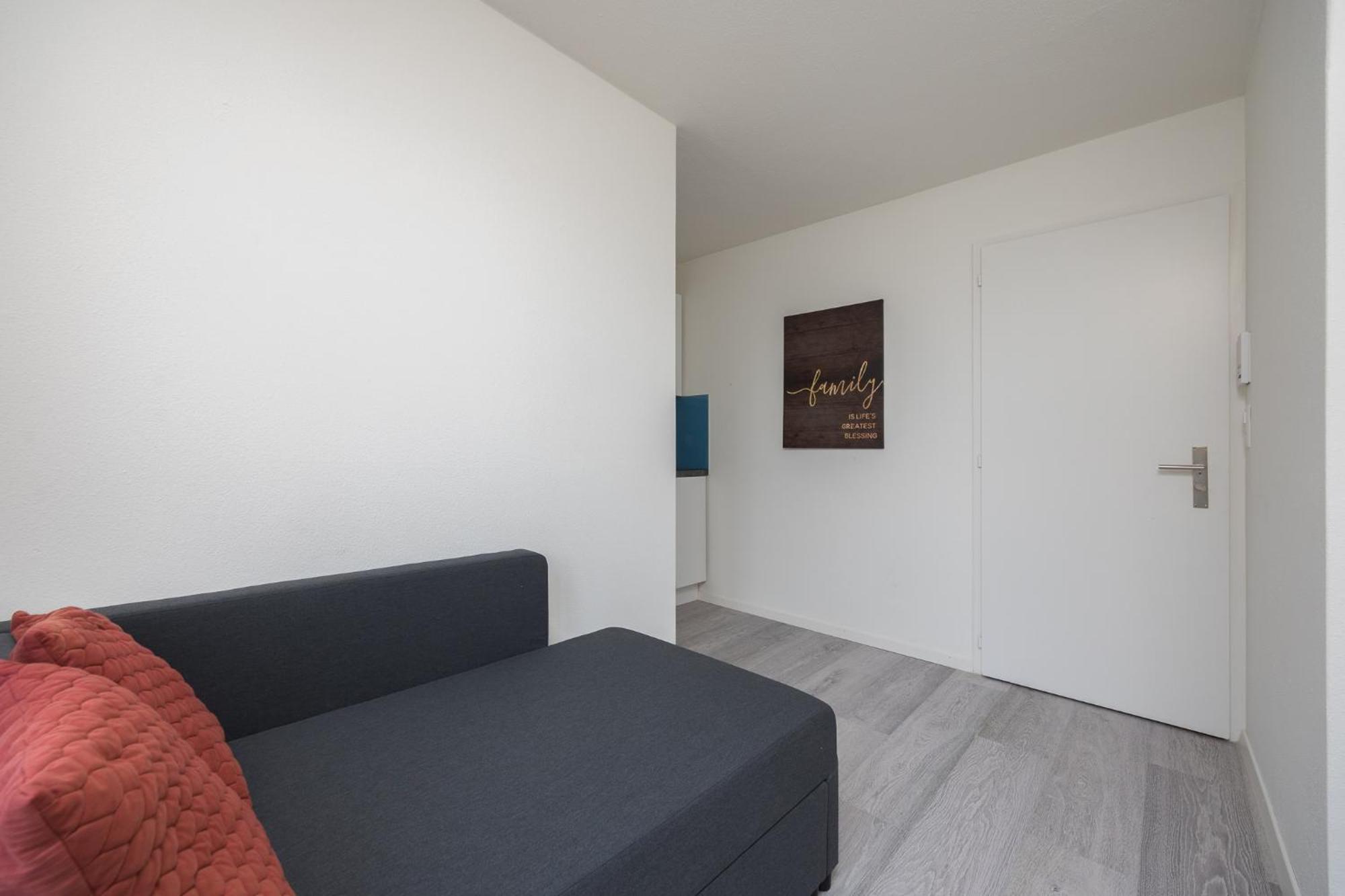 Delta - Bertastrasse - Self Check-in Apartment Zurich