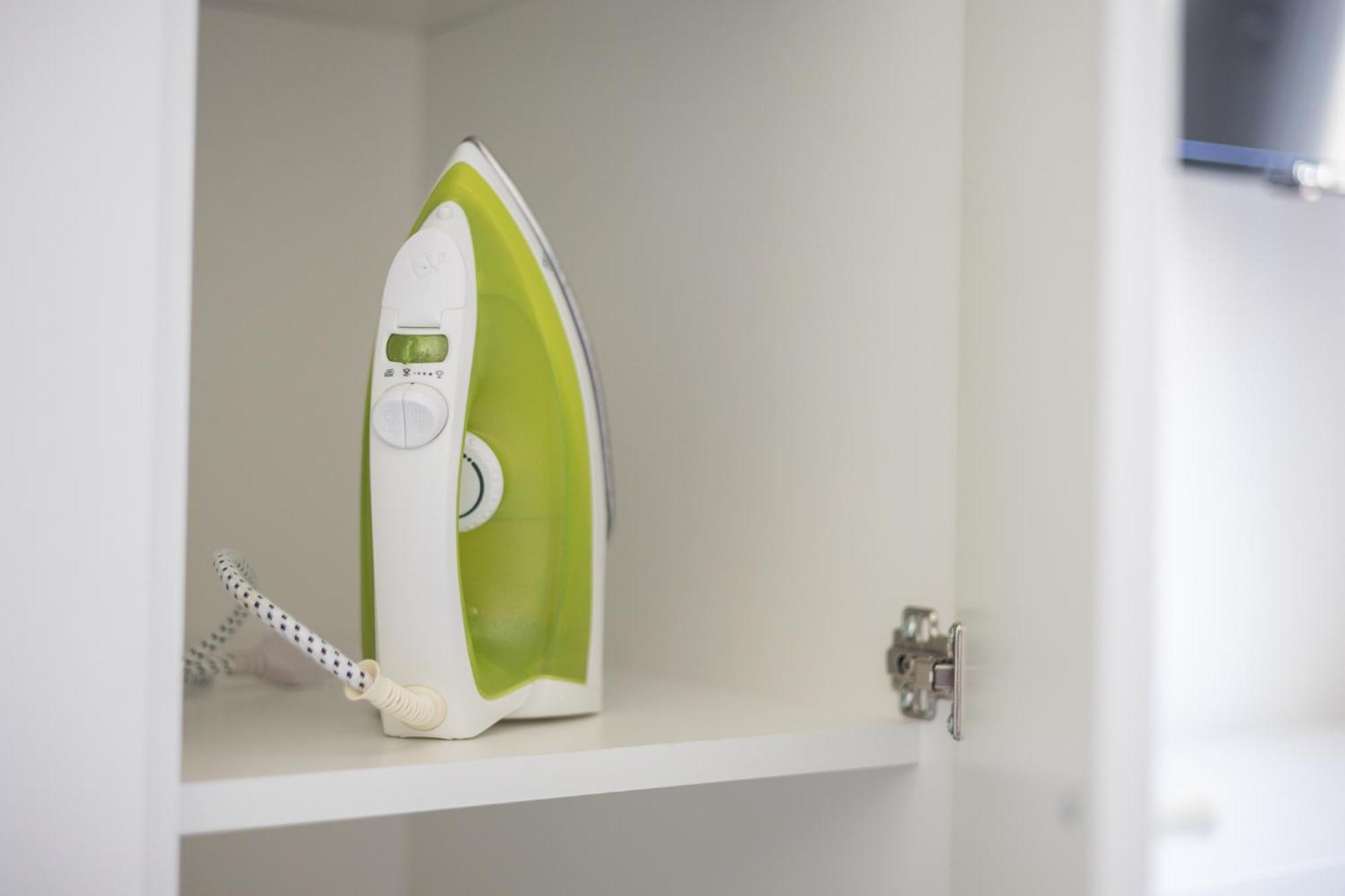 Delta - Bertastrasse - Self Check-in * Zurich