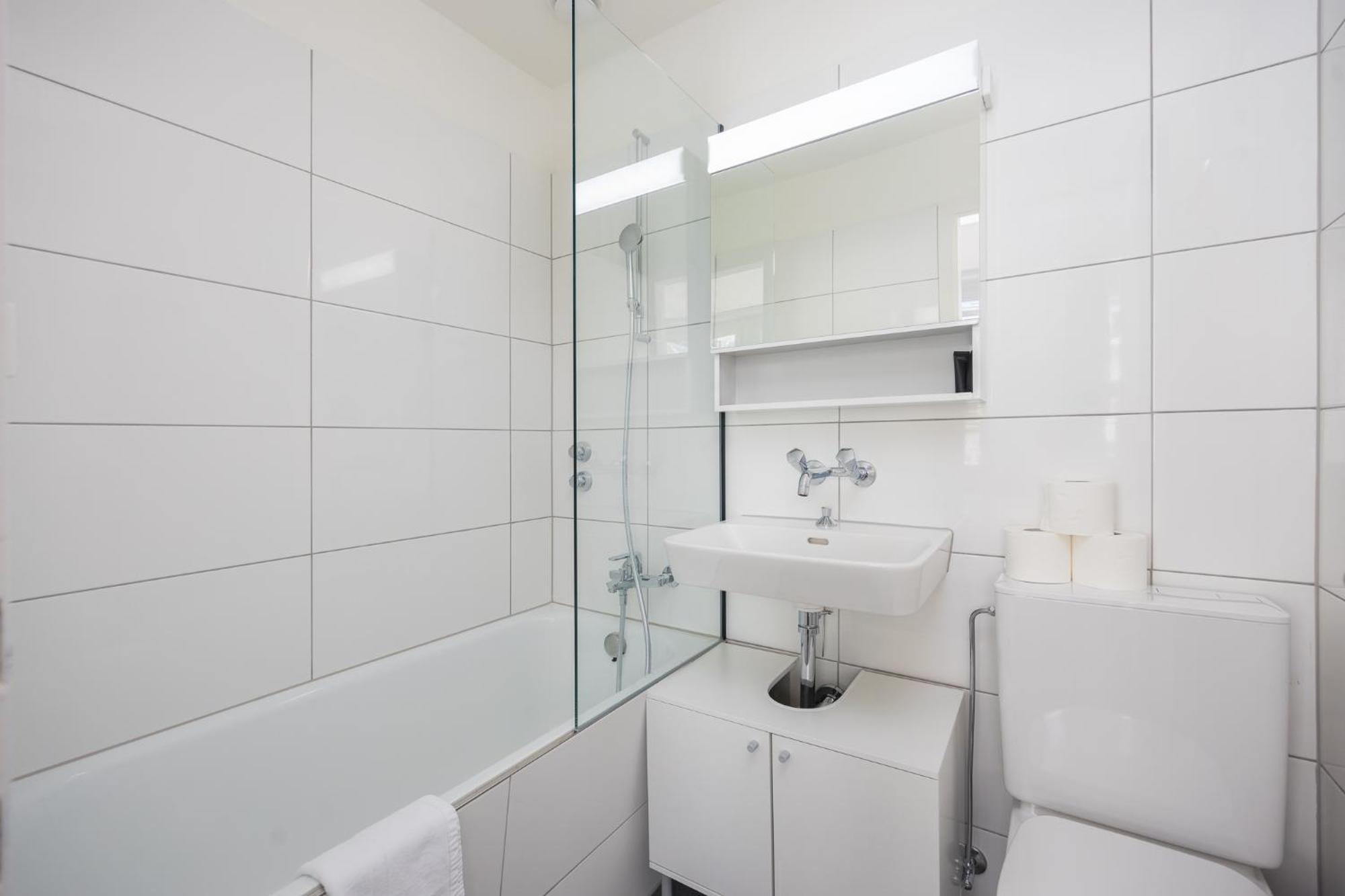 Delta - Bertastrasse - Self Check-in