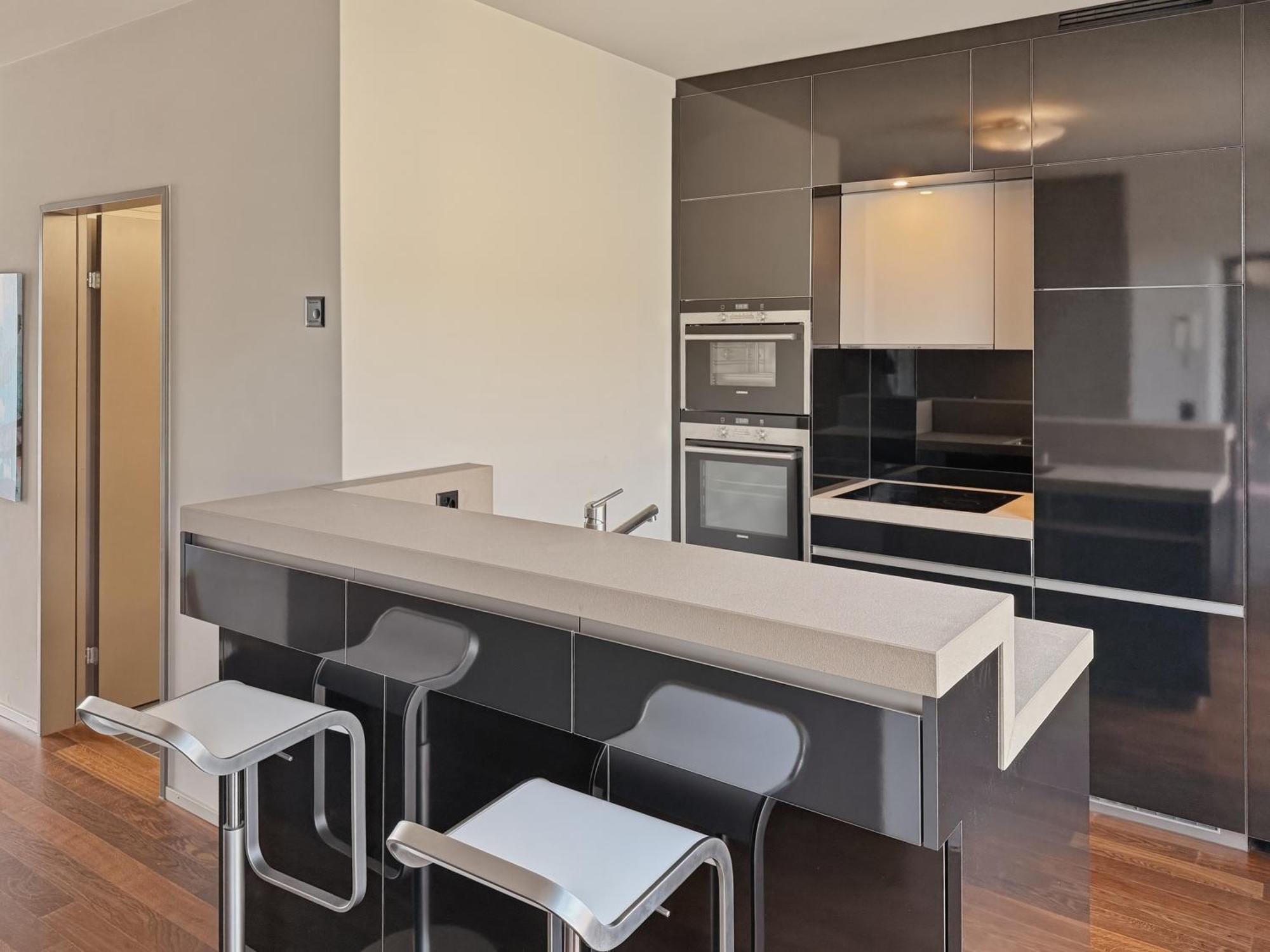 Comfortable 1br Flat At Great Location - Baron 44 Apartment *