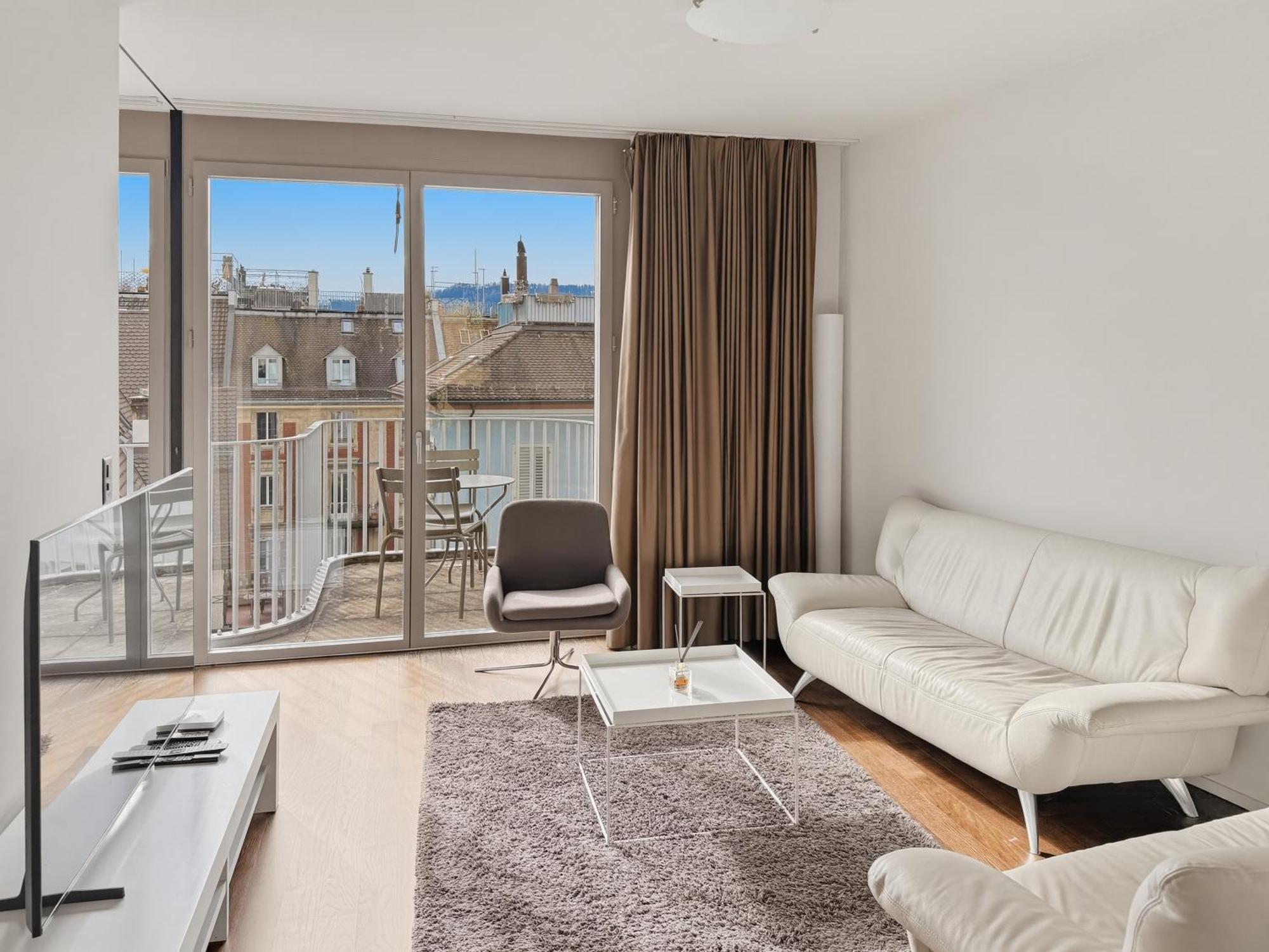 Comfortable 1br Flat At Great Location - Baron 44 *