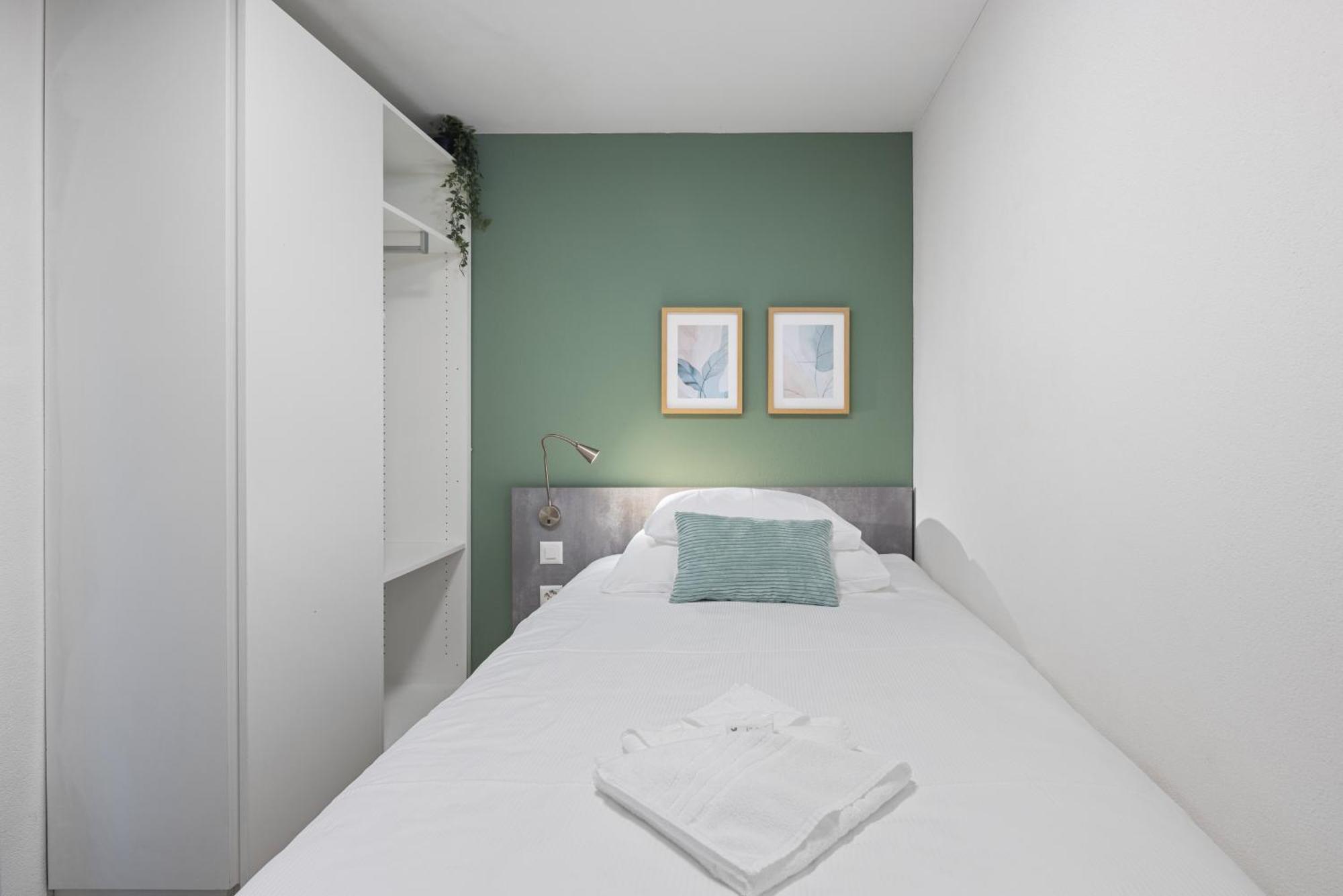 Aparthotel Stayy Nº7 & - Premium 24h Self Check-in 3*