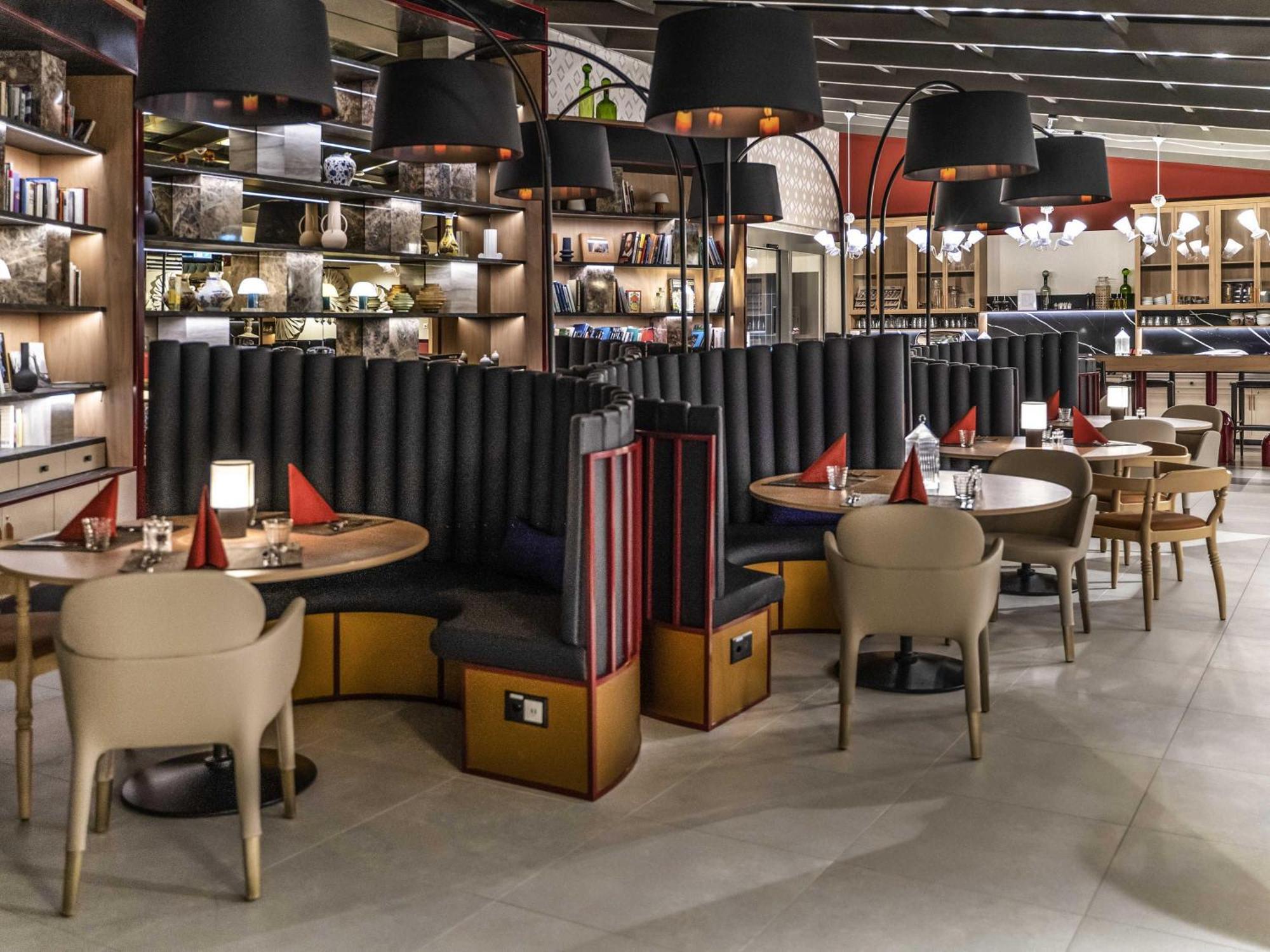 Aparthotel Adagio Center 4*