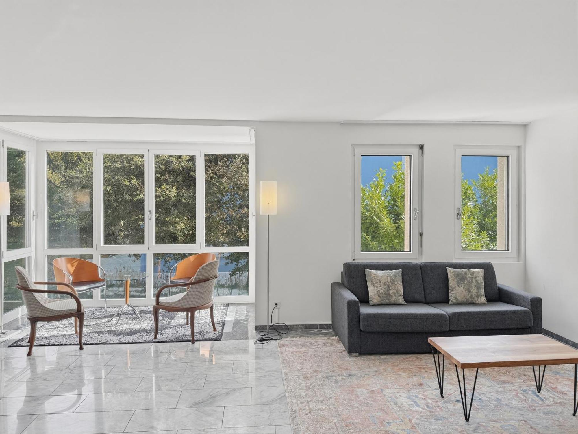 Apartment Amazing 2 Bedroom Flat: Specious And *