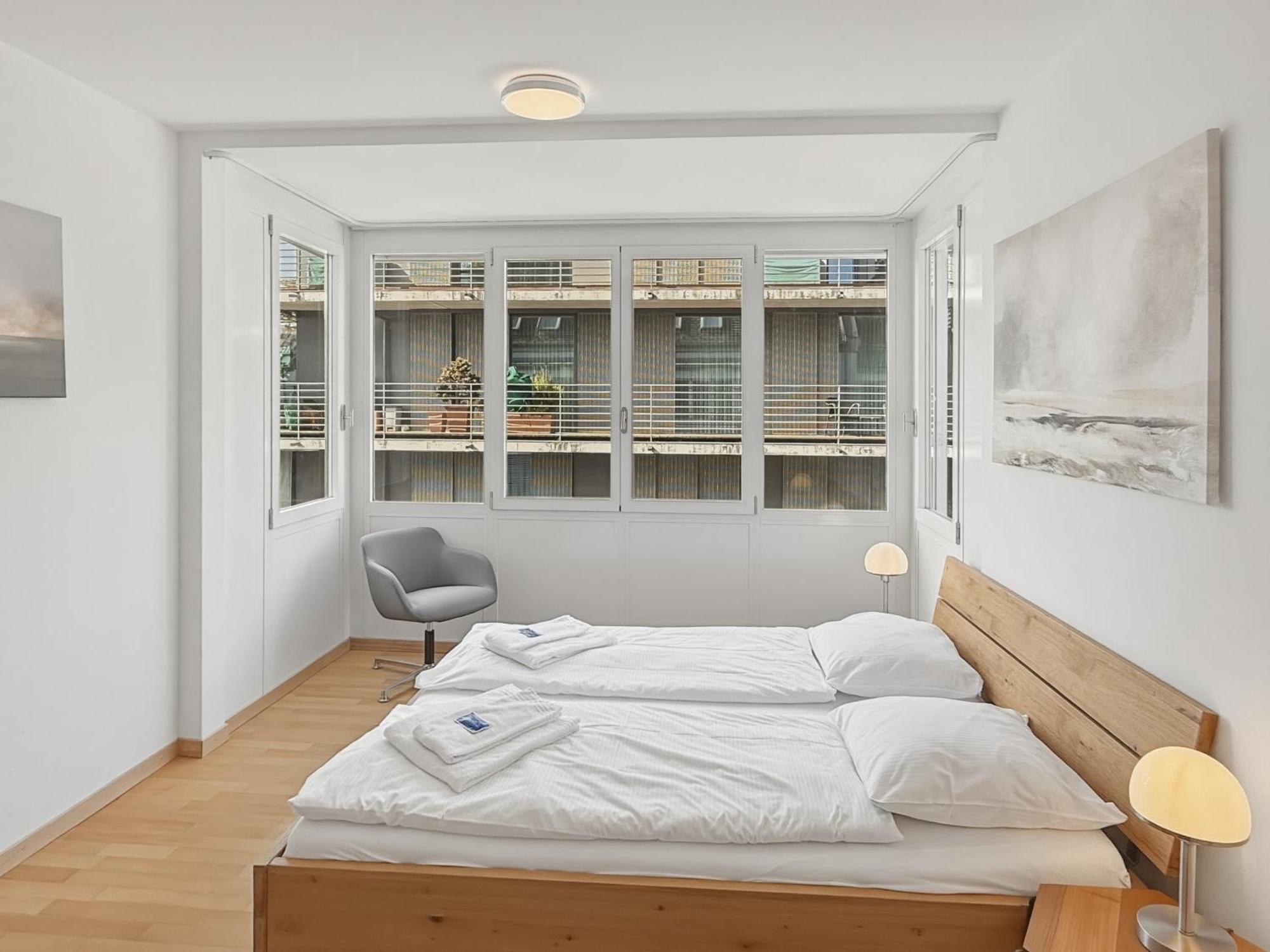 Amazing 2 Bedroom Flat: Specious And Apartment