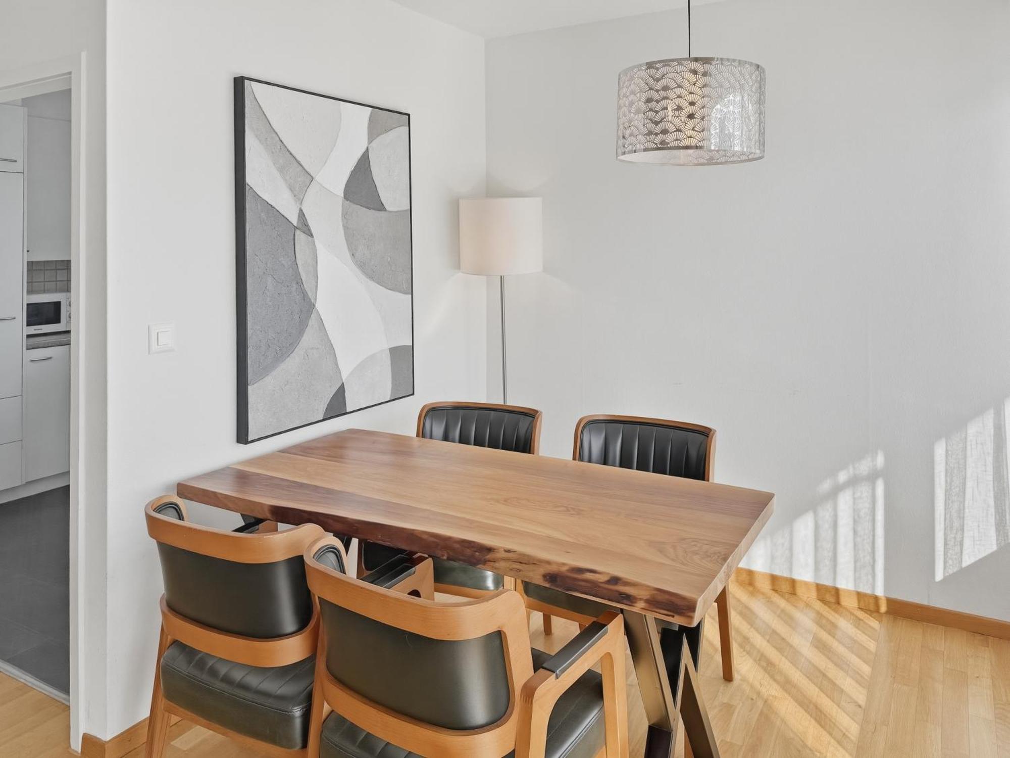 Bright And Quiet In The Center - Sky11 * Zurich