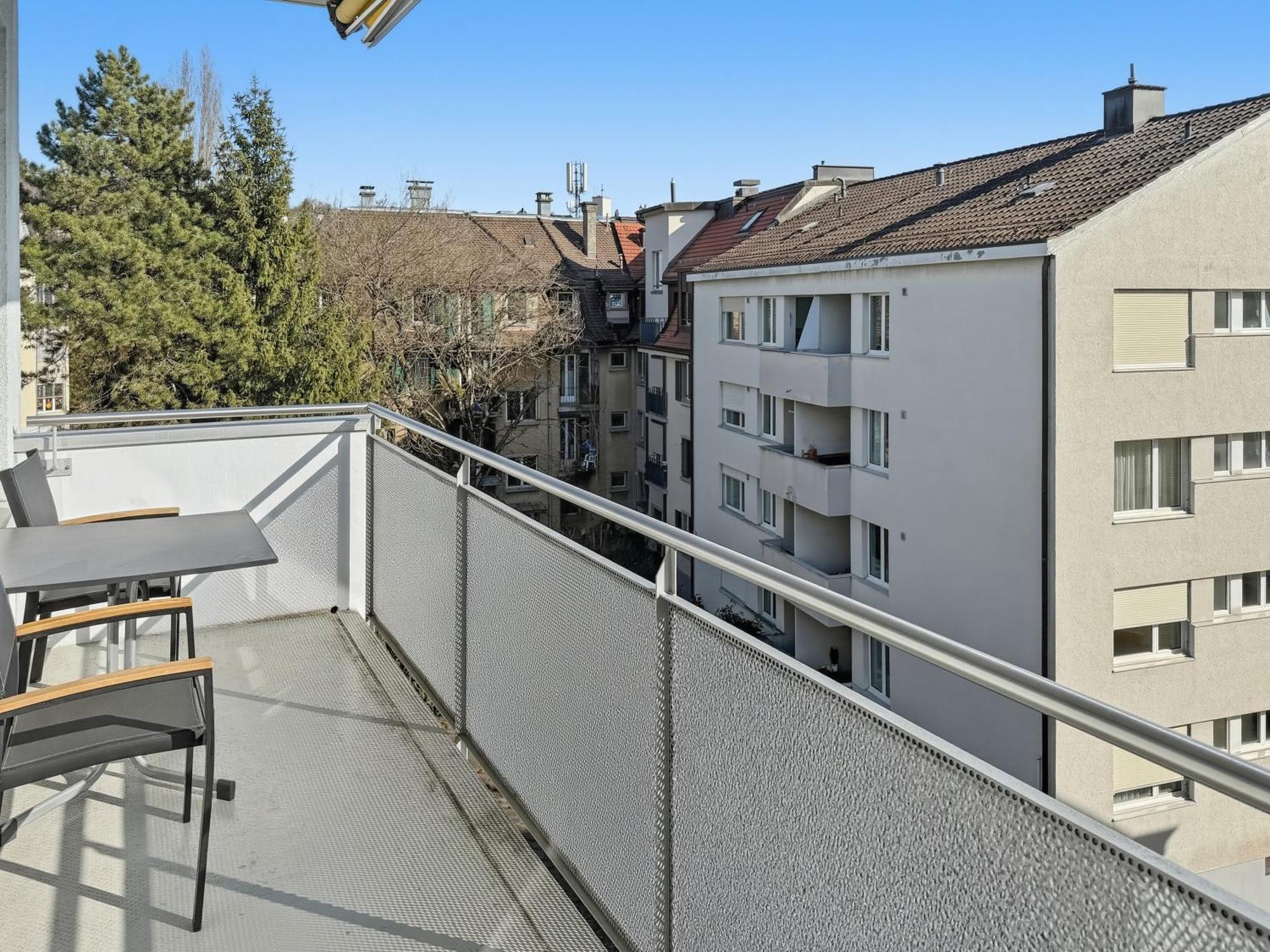 Bright And Quiet In The Center - Sky11 Apartment *