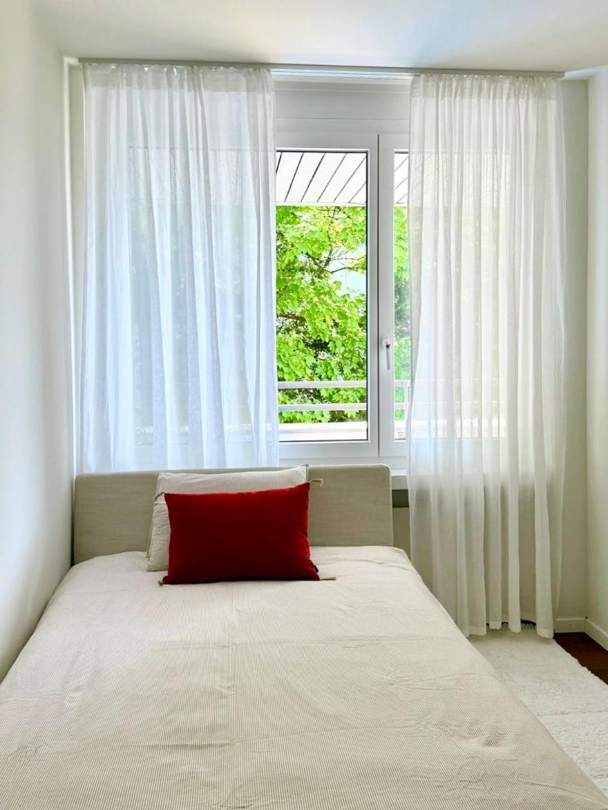 Luxury, Quiet Flat Overlooking Zurich