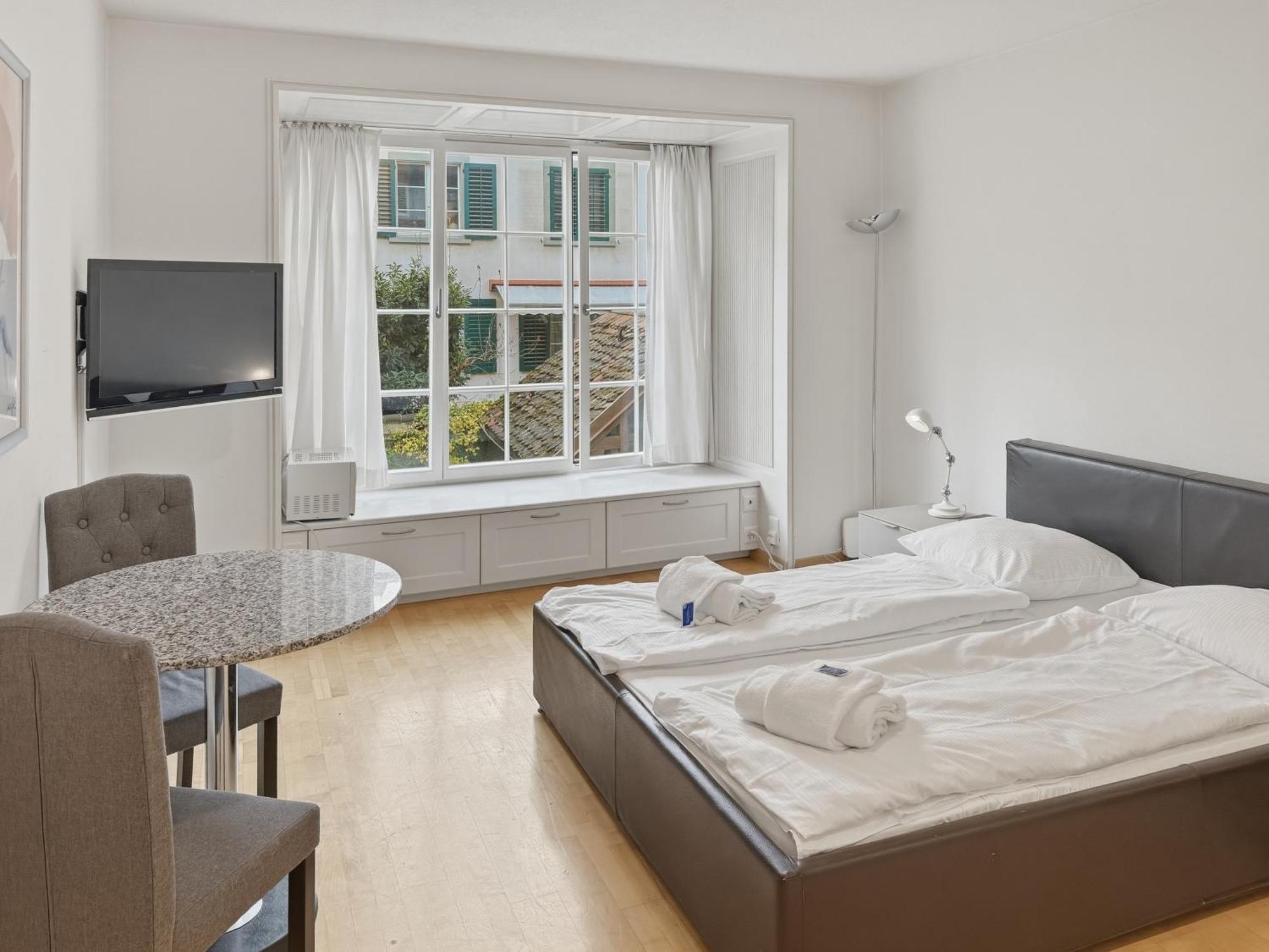 Charmin In Old Town - Uz8