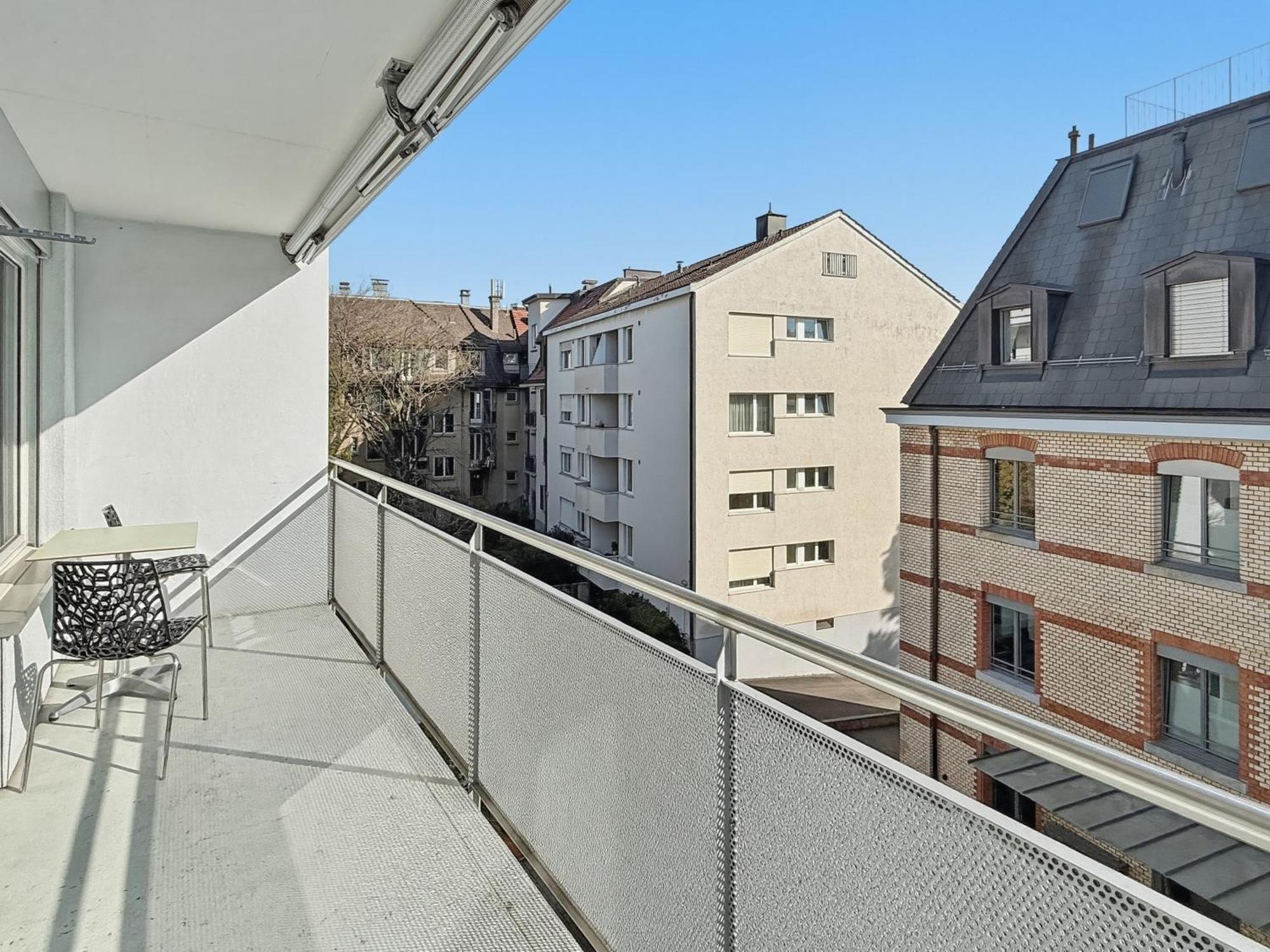 Very 1br Flat With Sunny Balcony - Sky4 Apartment