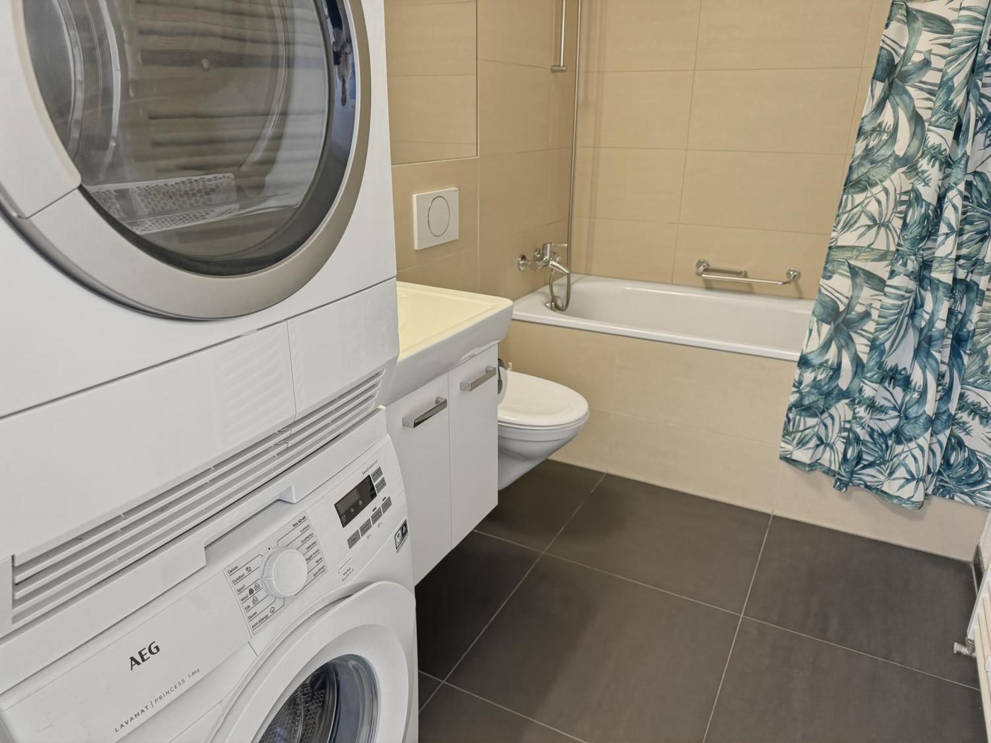 Apartment 2br Flat In The Center - West 12 *