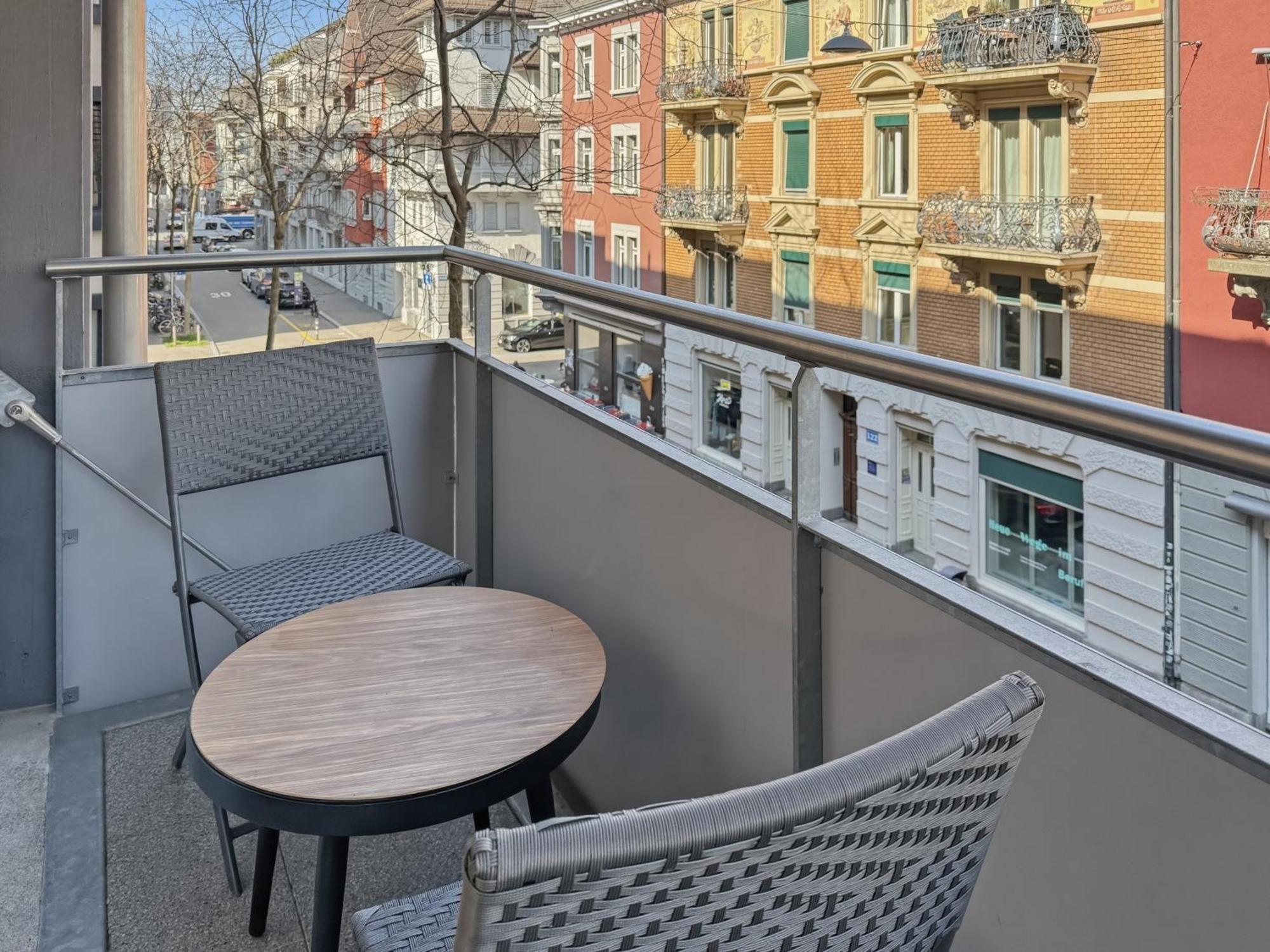 2br Flat In The Center - West 12 *