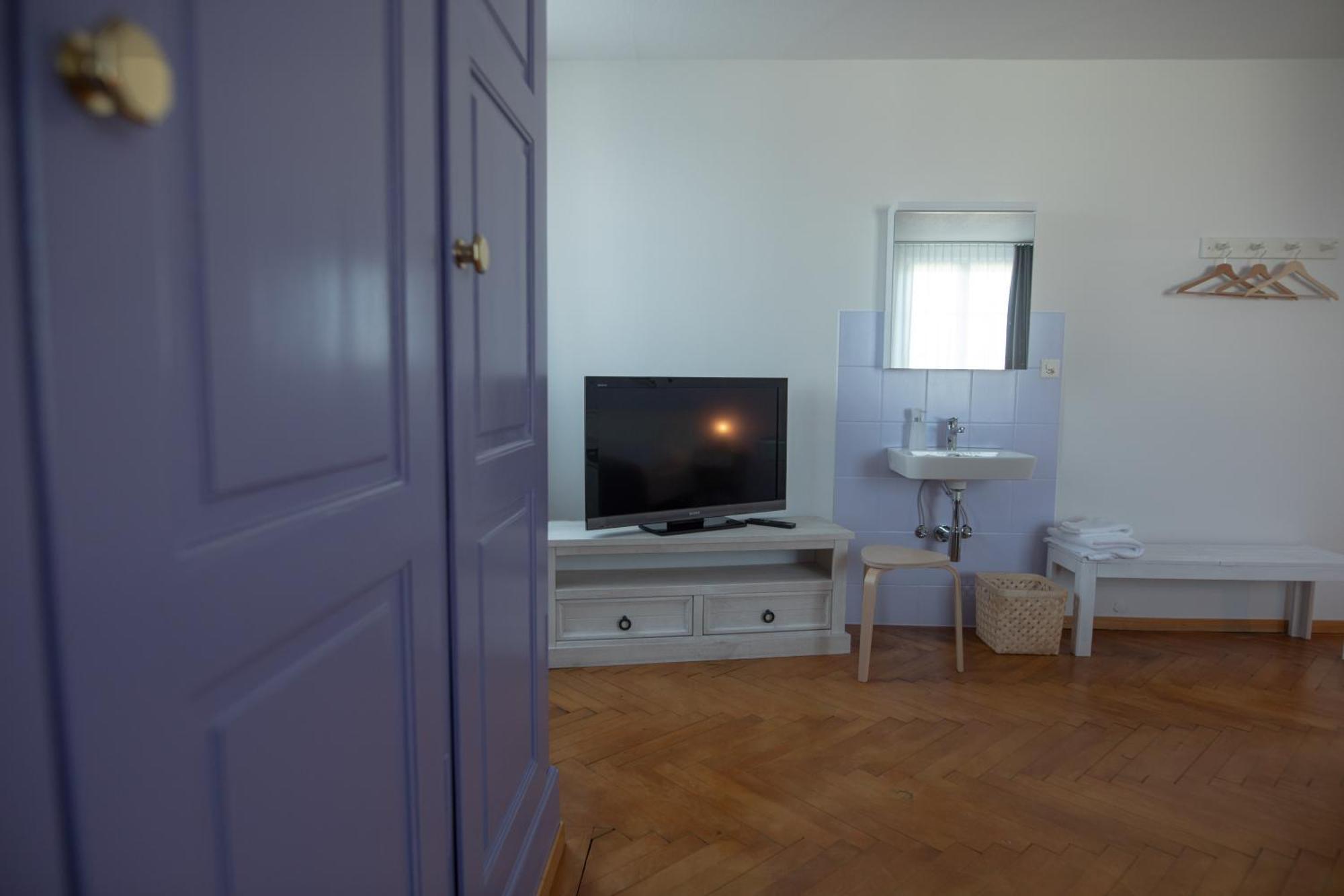 Bed & Breakfast Zoo Caffe & Ristorante *