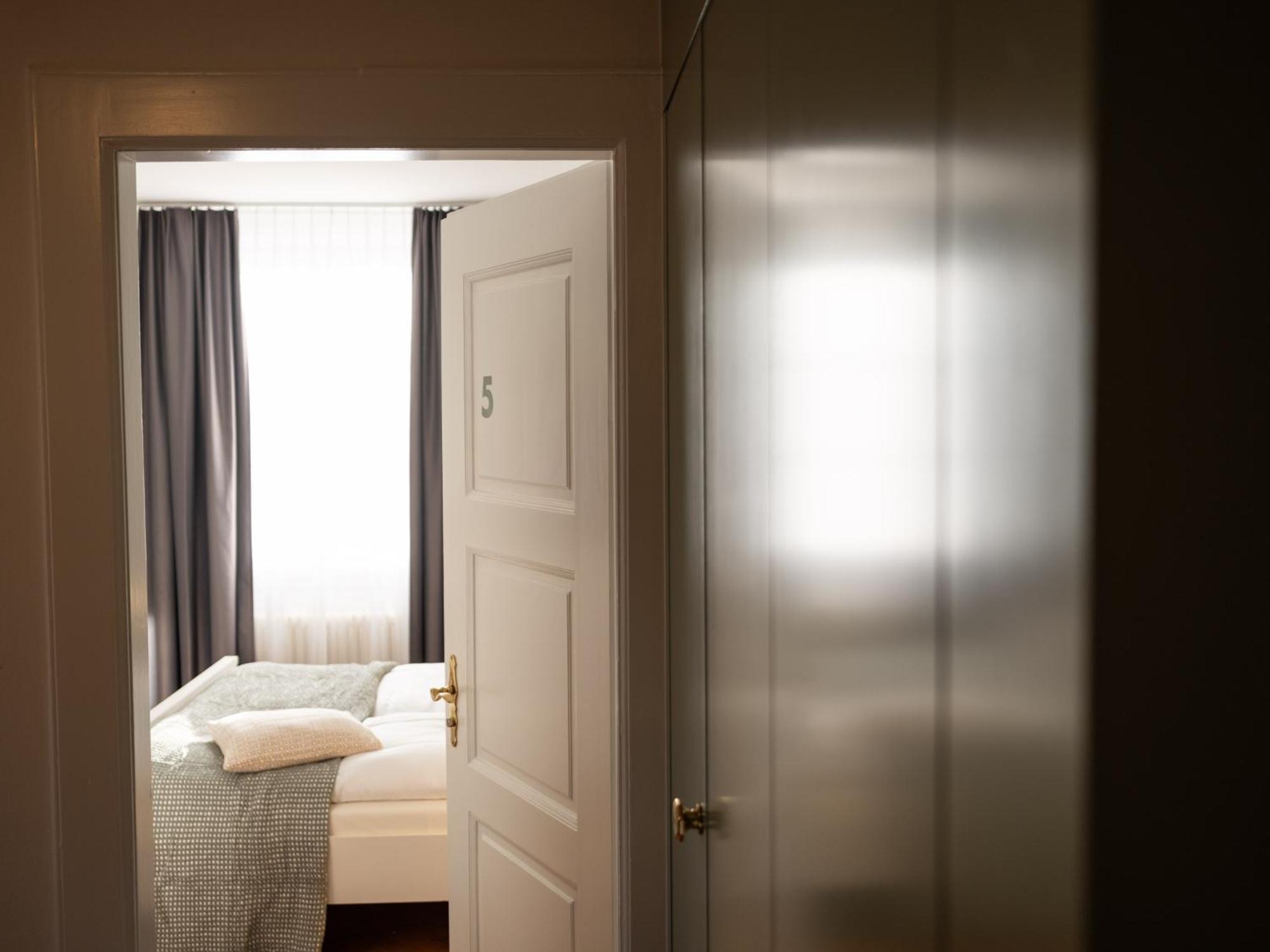 Bed & Breakfast Zoo Caffe & Ristorante Zurich