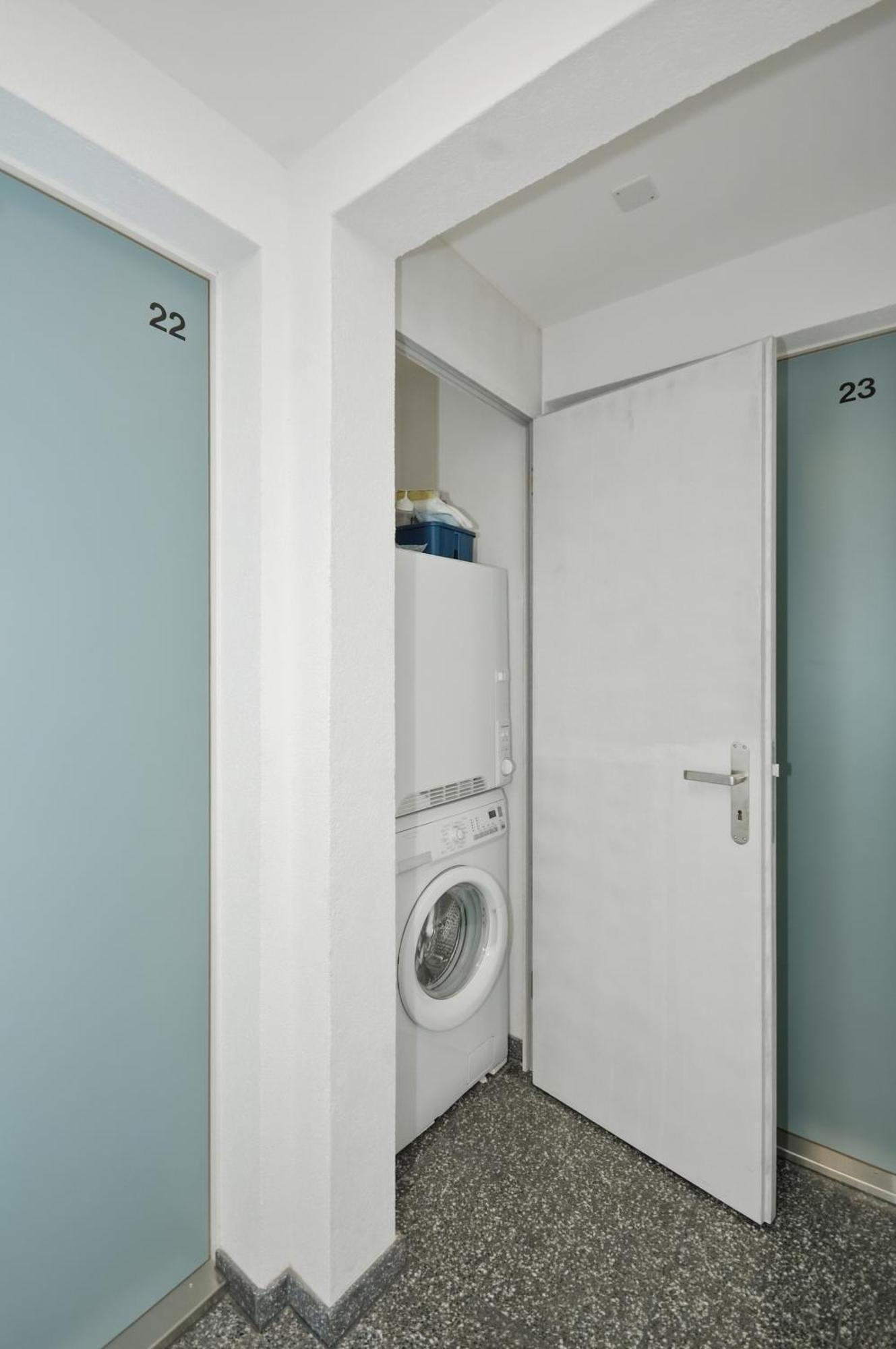 Cozy In The Heart Of - Stork 32 *