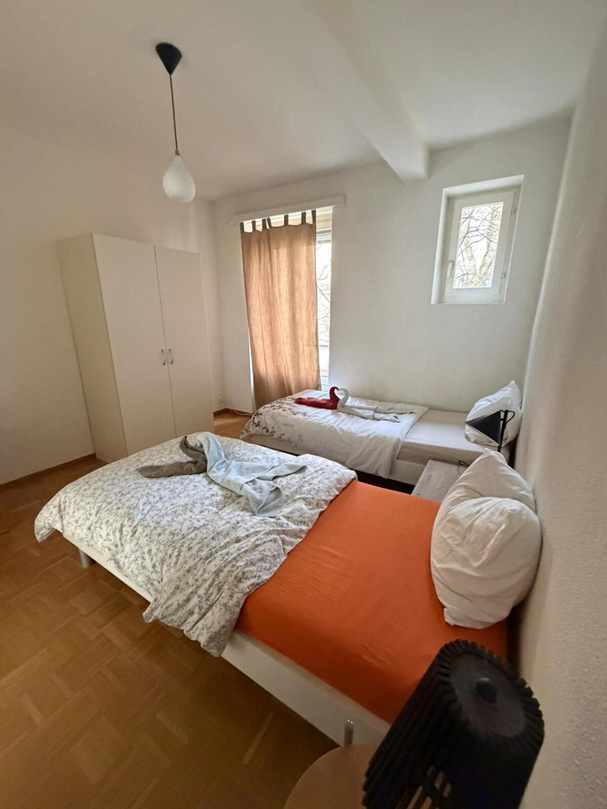 2 Aus41 1f R 8045 S2 Apartment