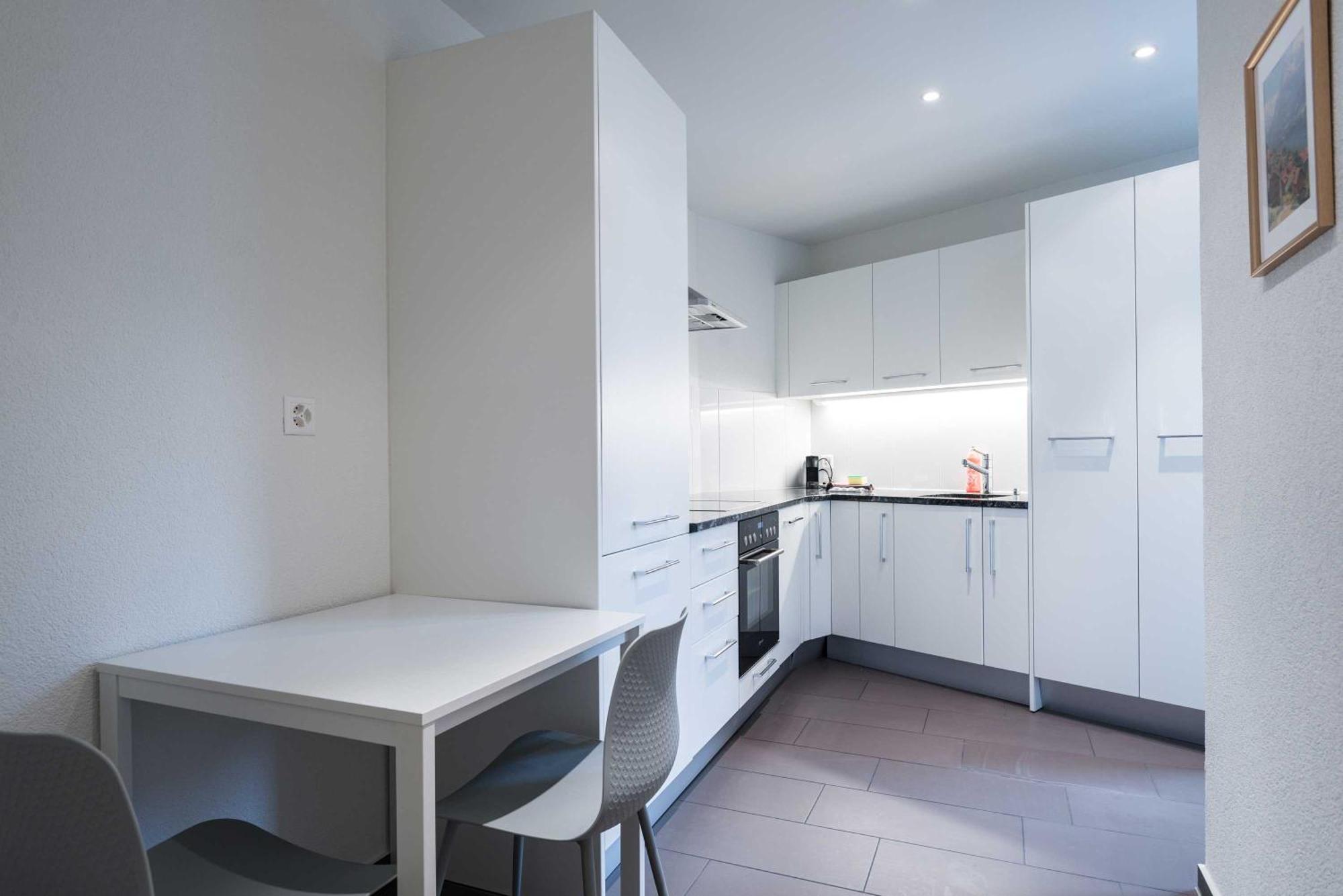 Zh Gold 1 - Hitrental Apartment *