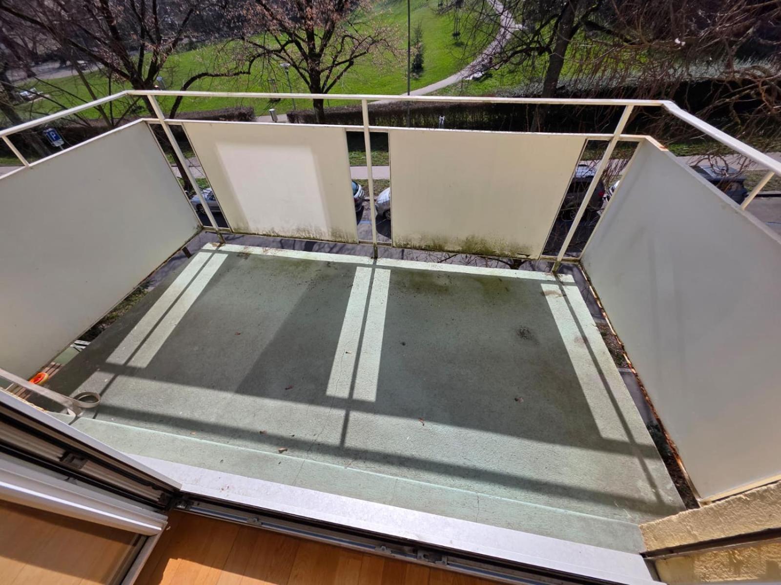 Large Flats, Center - Sch Apartment