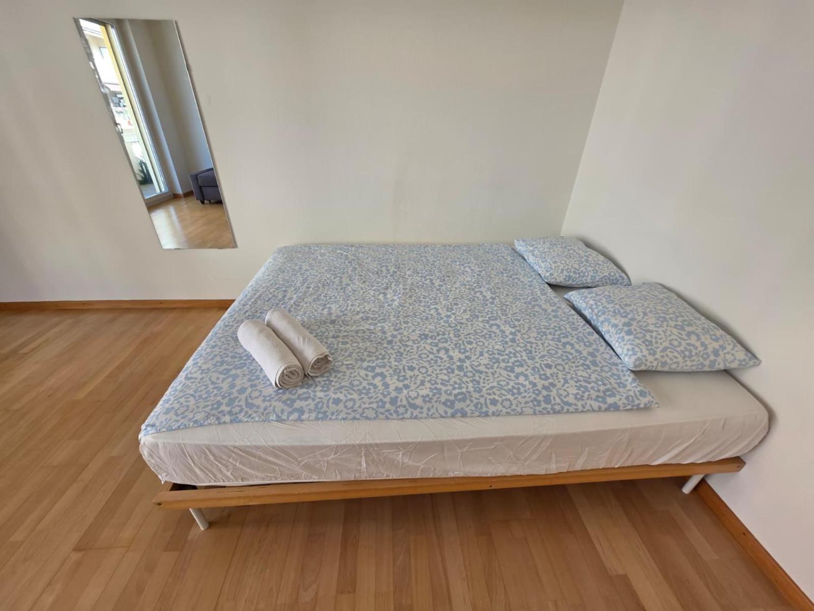 Large Flats, Center - Sch * Zurich