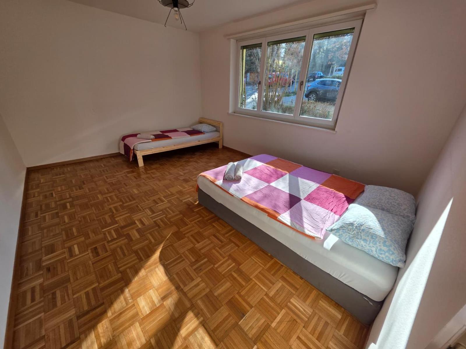 Large Flats, Center - Sch Apartment