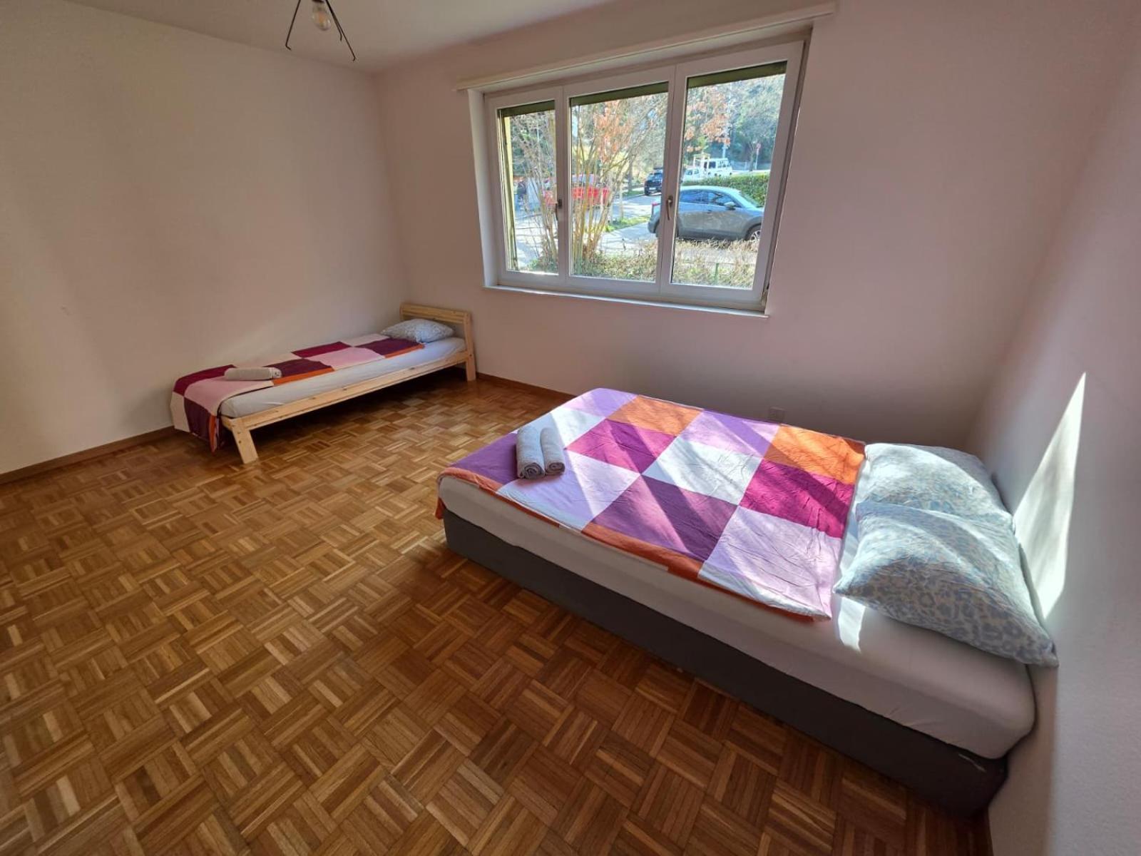 Large Flats, Center - Sch Apartment