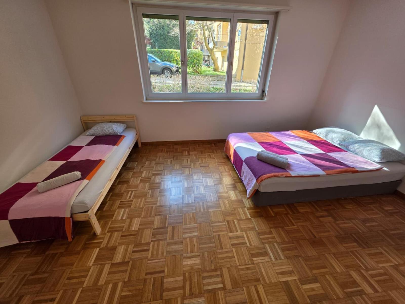 Large Flats, Center - Sch