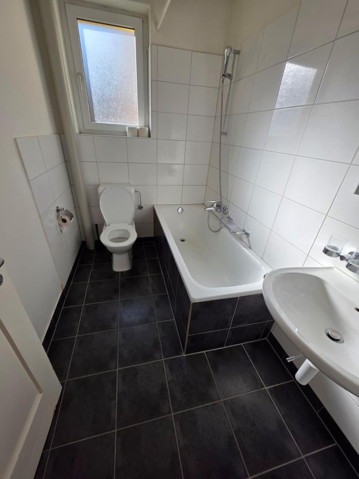 Large Flats, Center - Sch Apartment *