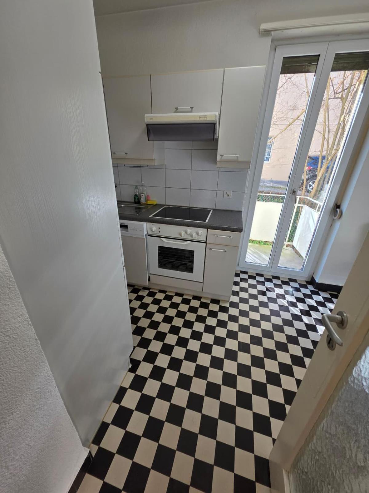 Apartment Large Flats, Center - Sch