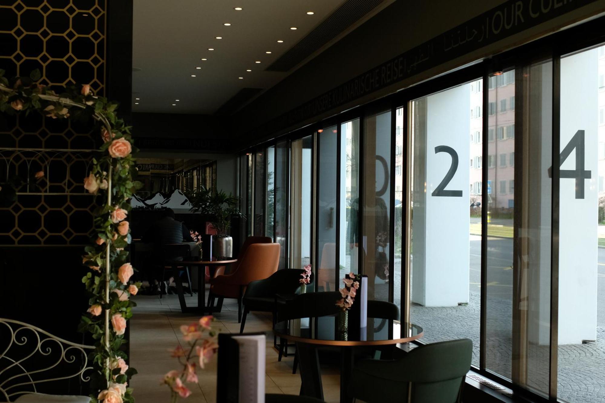 Crowne Plaza Zürich, An Ihg 4*