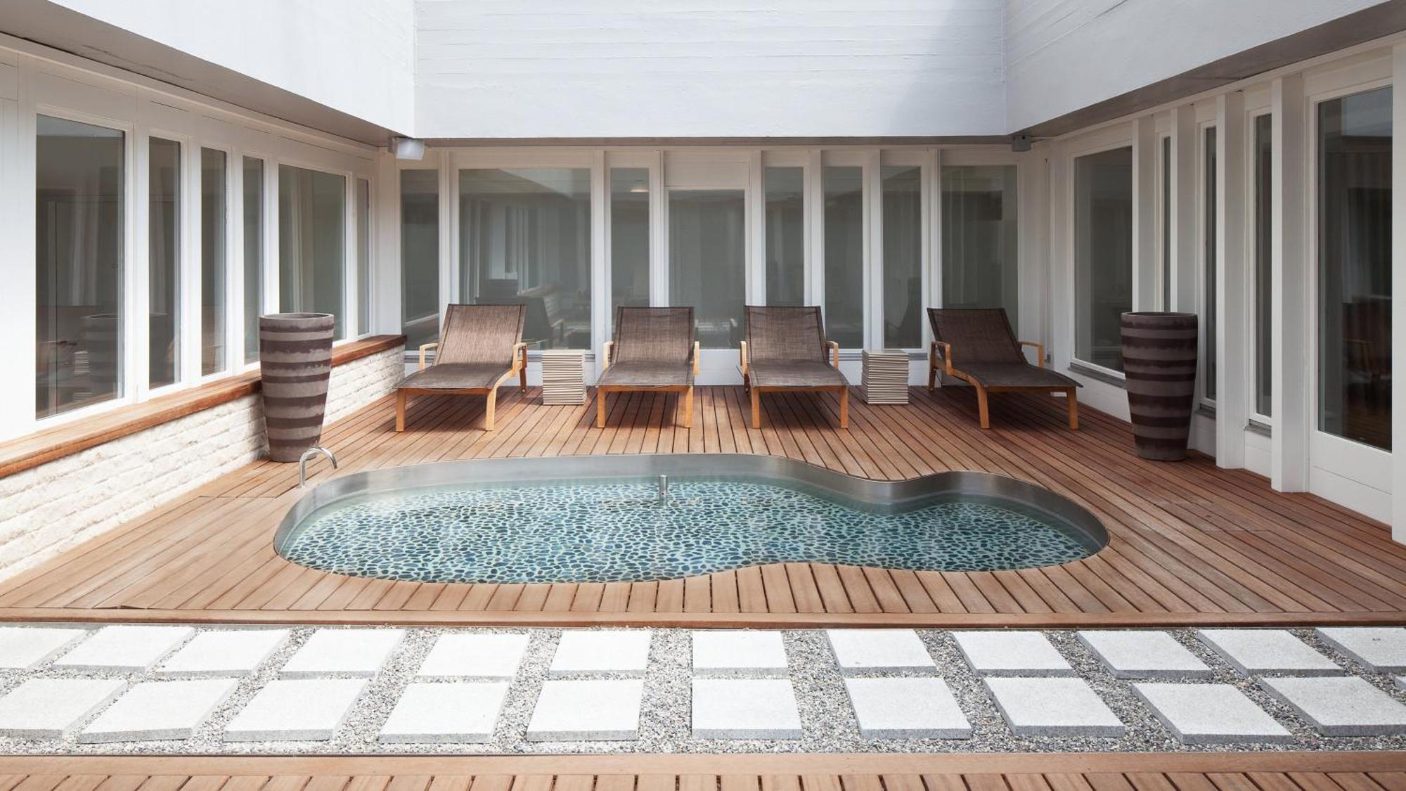 Crowne Plaza Zürich, An Ihg Hotel 4*