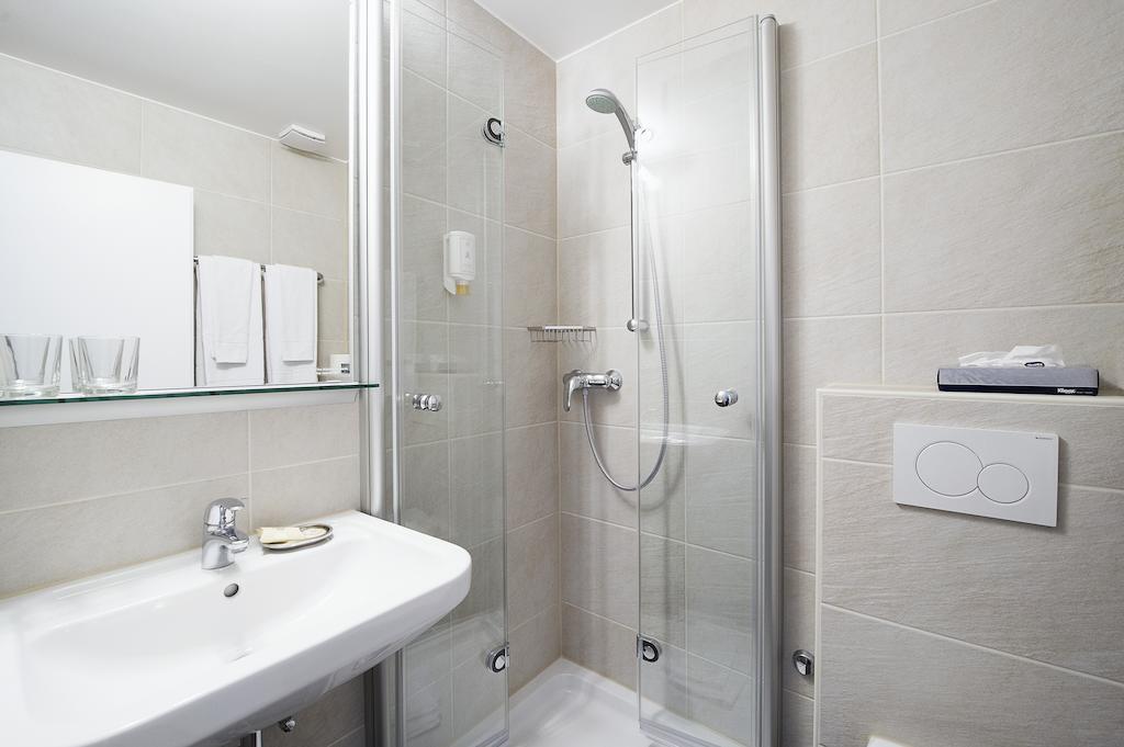 Hotel Neufeld 3*