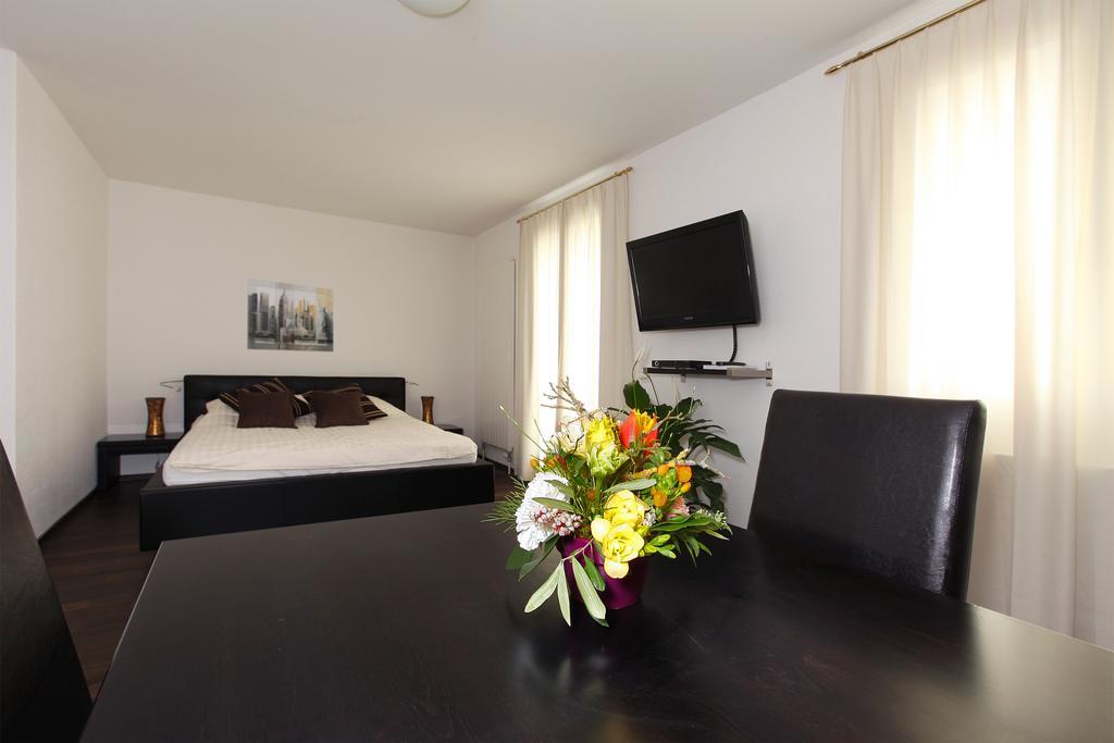 Swiss Star District 3 - Contactless Self Check-in 3*