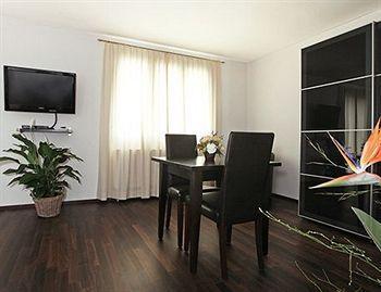 Swiss Star District 3 - Contactless Self Check-in Aparthotel