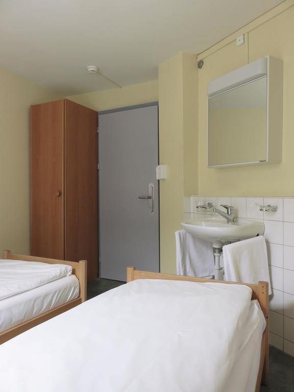 City Backpacker Biber Hostel *