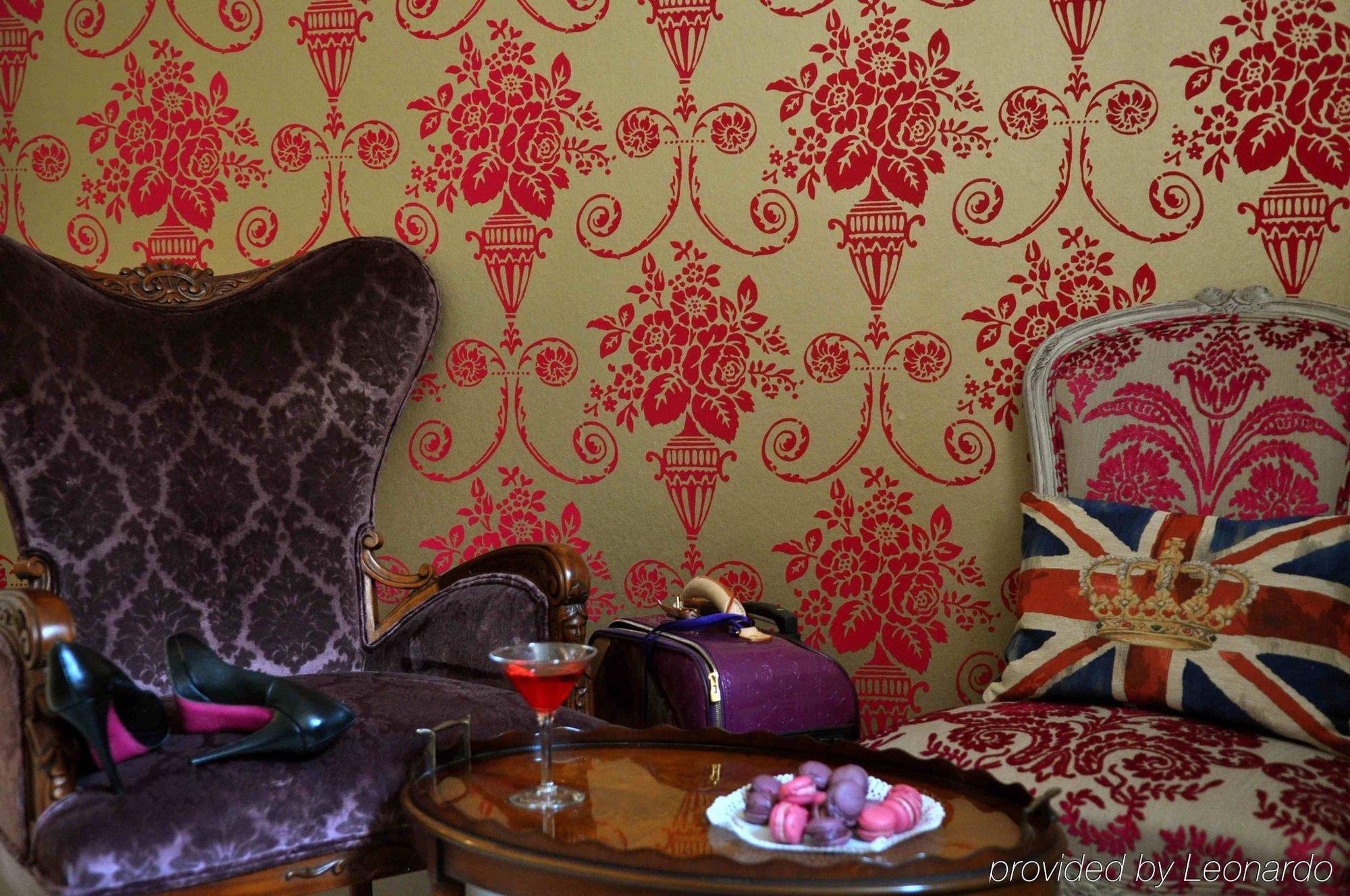 Townhouse Boutique 3*