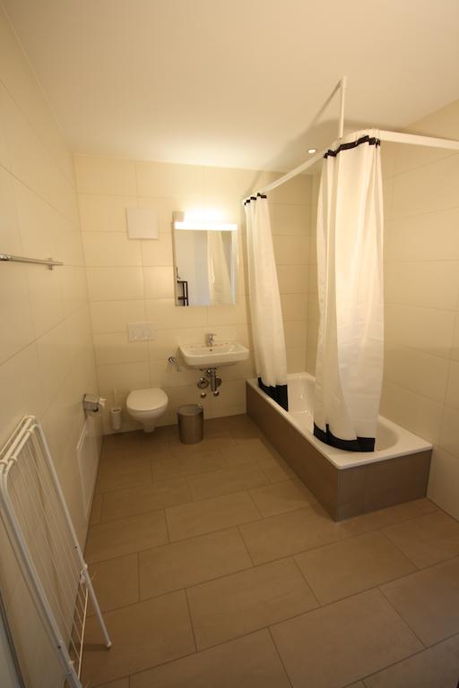 Apartment Hitrental Badenerstrasse