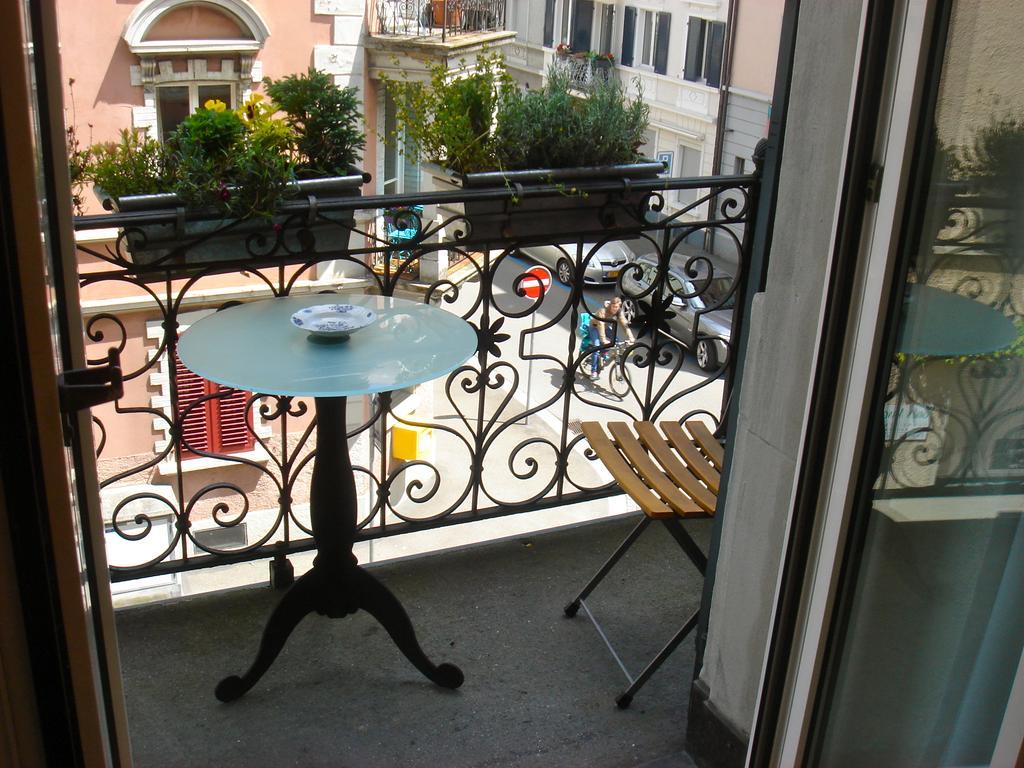 Dakini's Bed & Breakfast Zurich