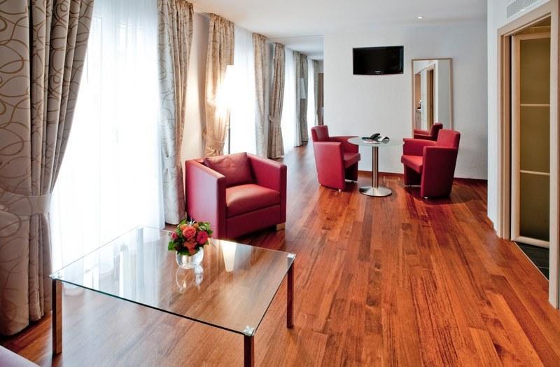 Hotel Krone Unterstrass 4*