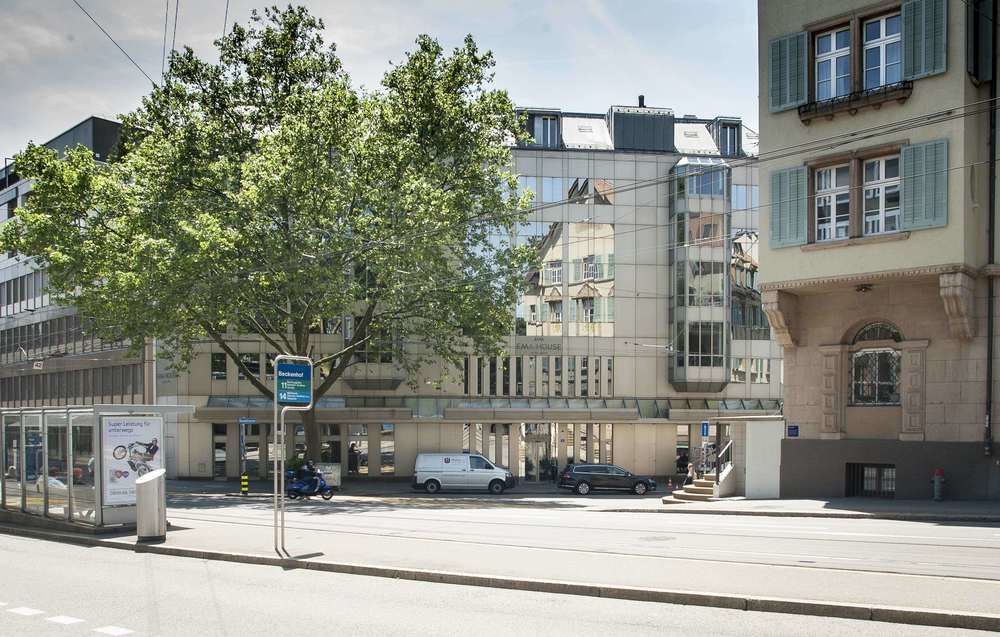 Hotel Ema House