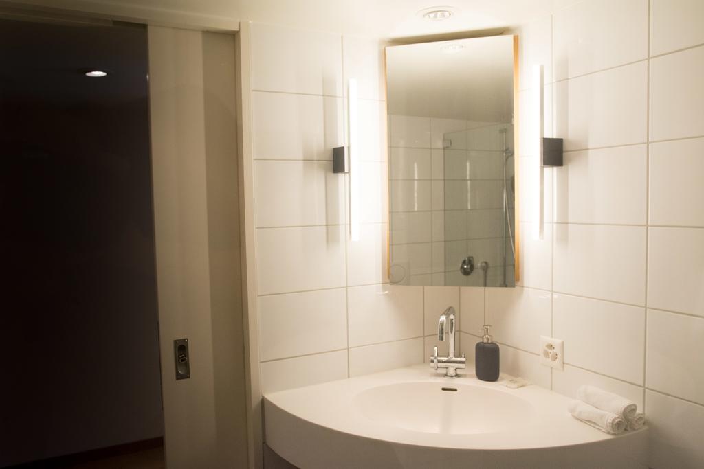Apartment Side Location Bellevue *