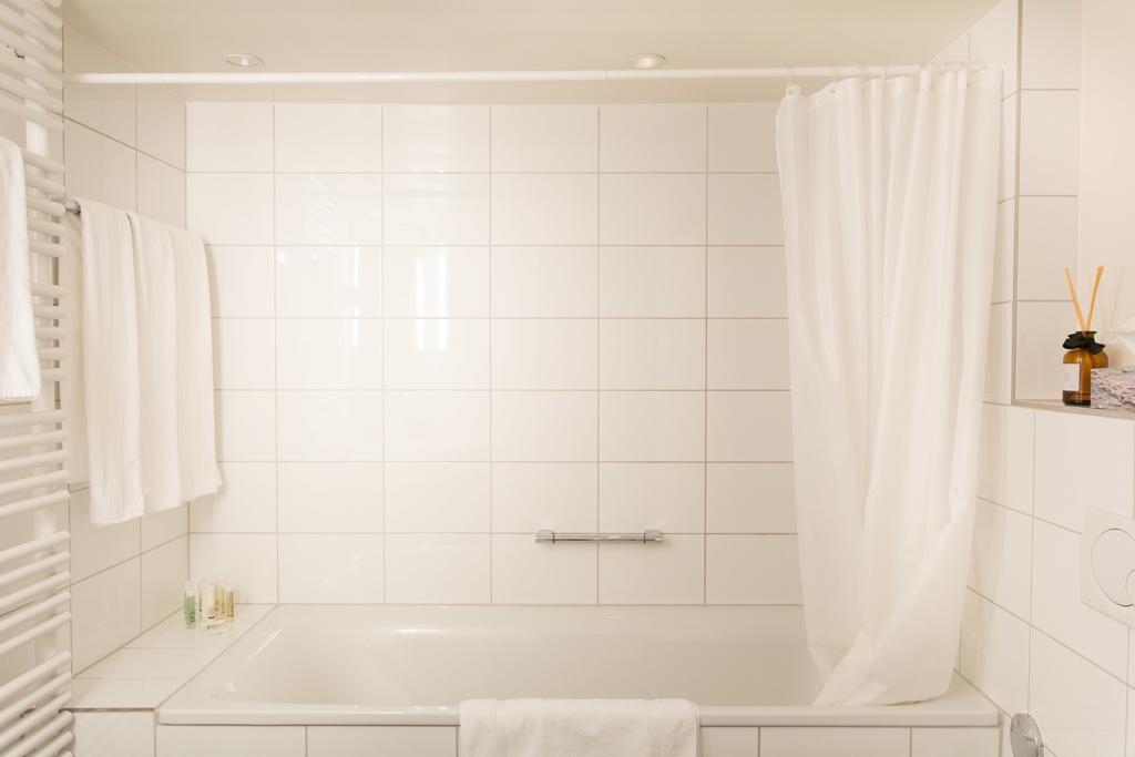 Lake Side Location Bellevue