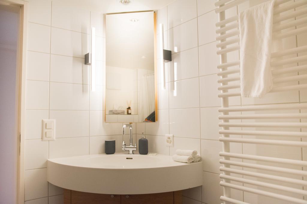 Apartment Lake Side Location Bellevue