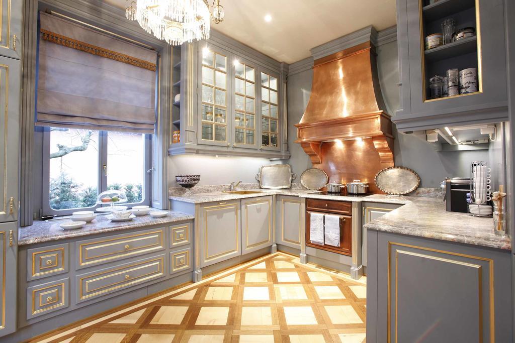 Entire Villa, Your Private Luxury Escape With In House Staff Zurich